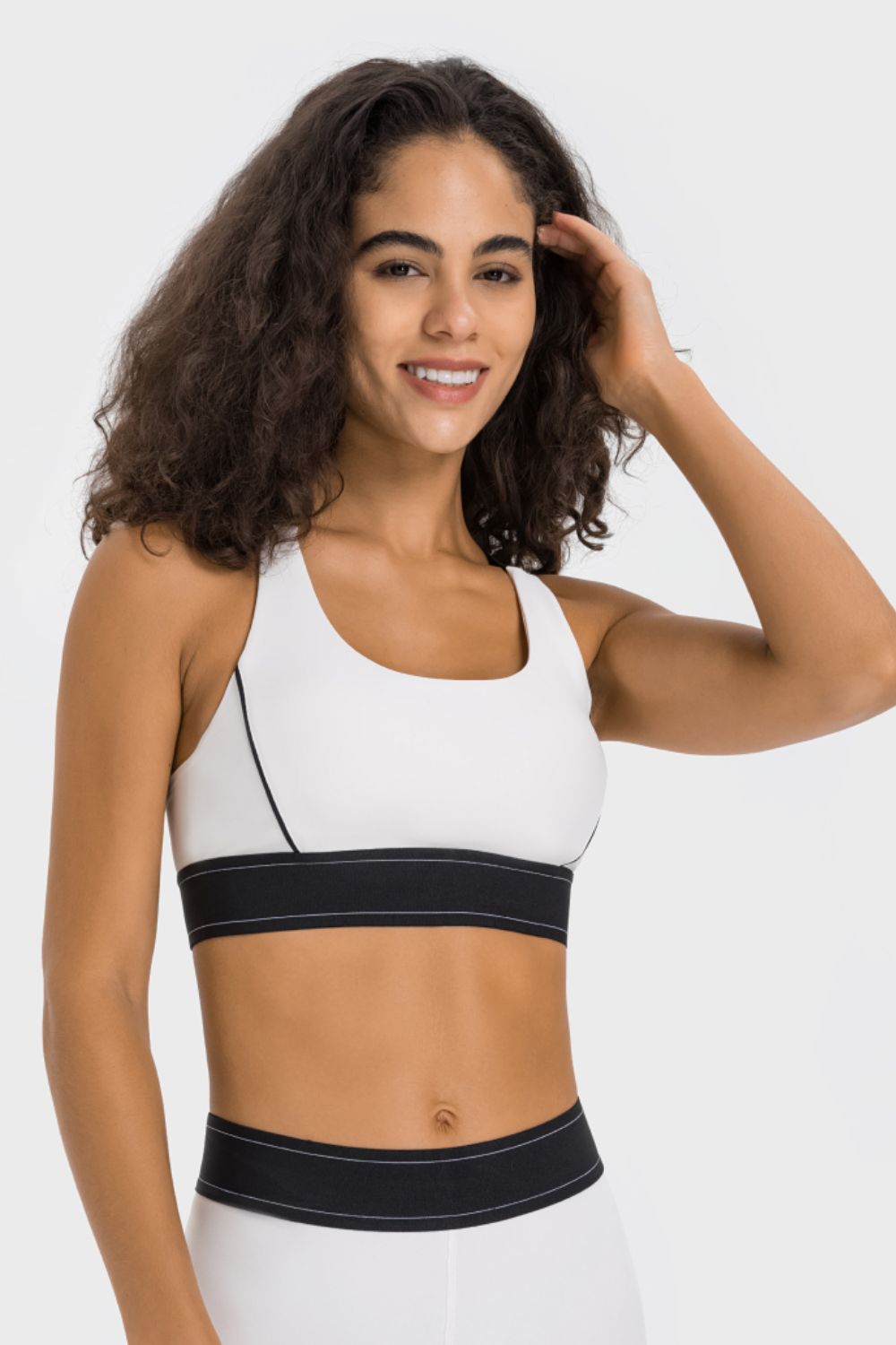 Contrast Sports Bra in Black for Women