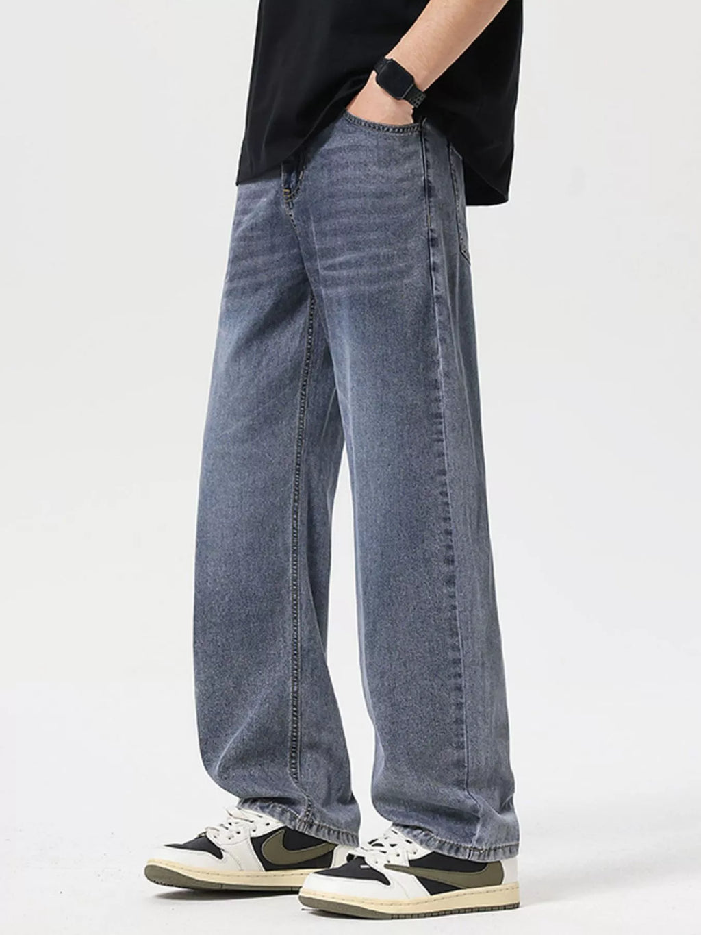 Loose Fit Wash Jeans in Vintage Blue for Men