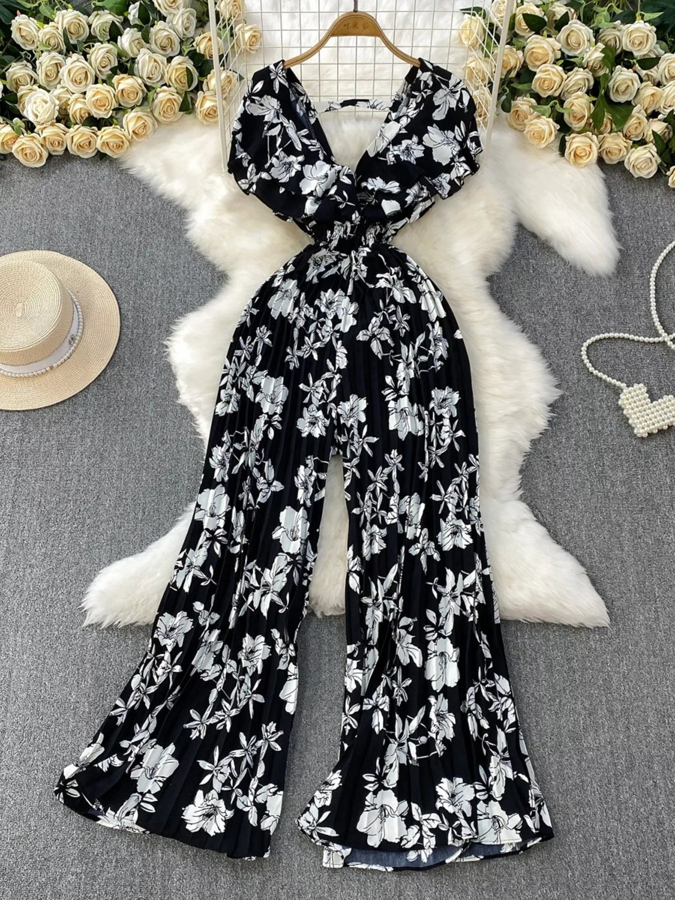 Black Floral Print Wide Leg Pleated Jumpsuit in Black for Women