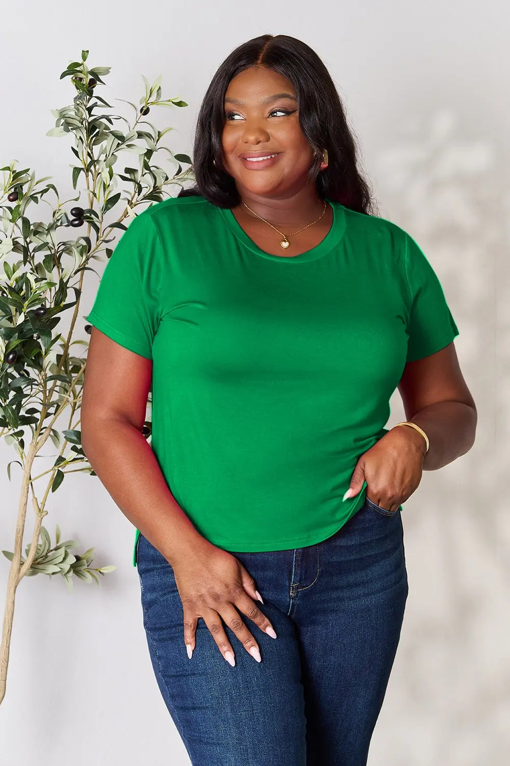 Plus Size Round Neck Short Sleeve T-Shirt in Deep Red for Women
