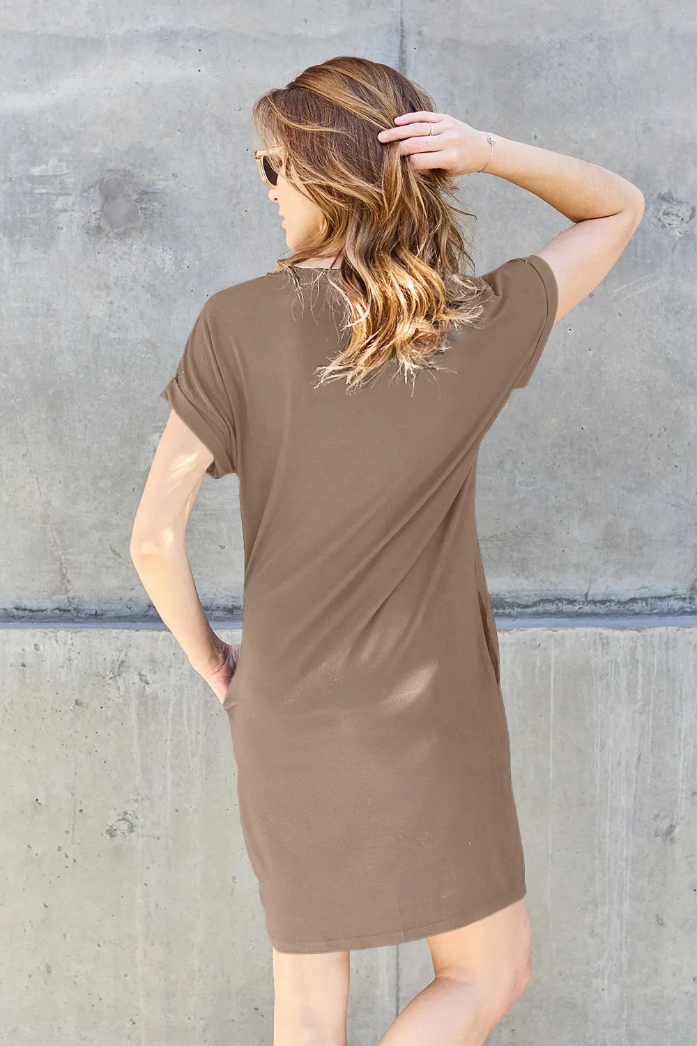 Plus Size Round Neck Short Sleeve Dress with Pockets in Camel for Women