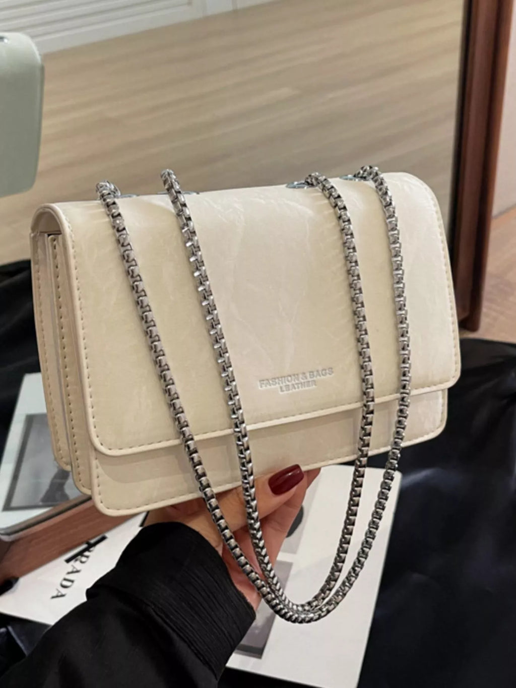 Texture Chain Shoulder Bag for Women