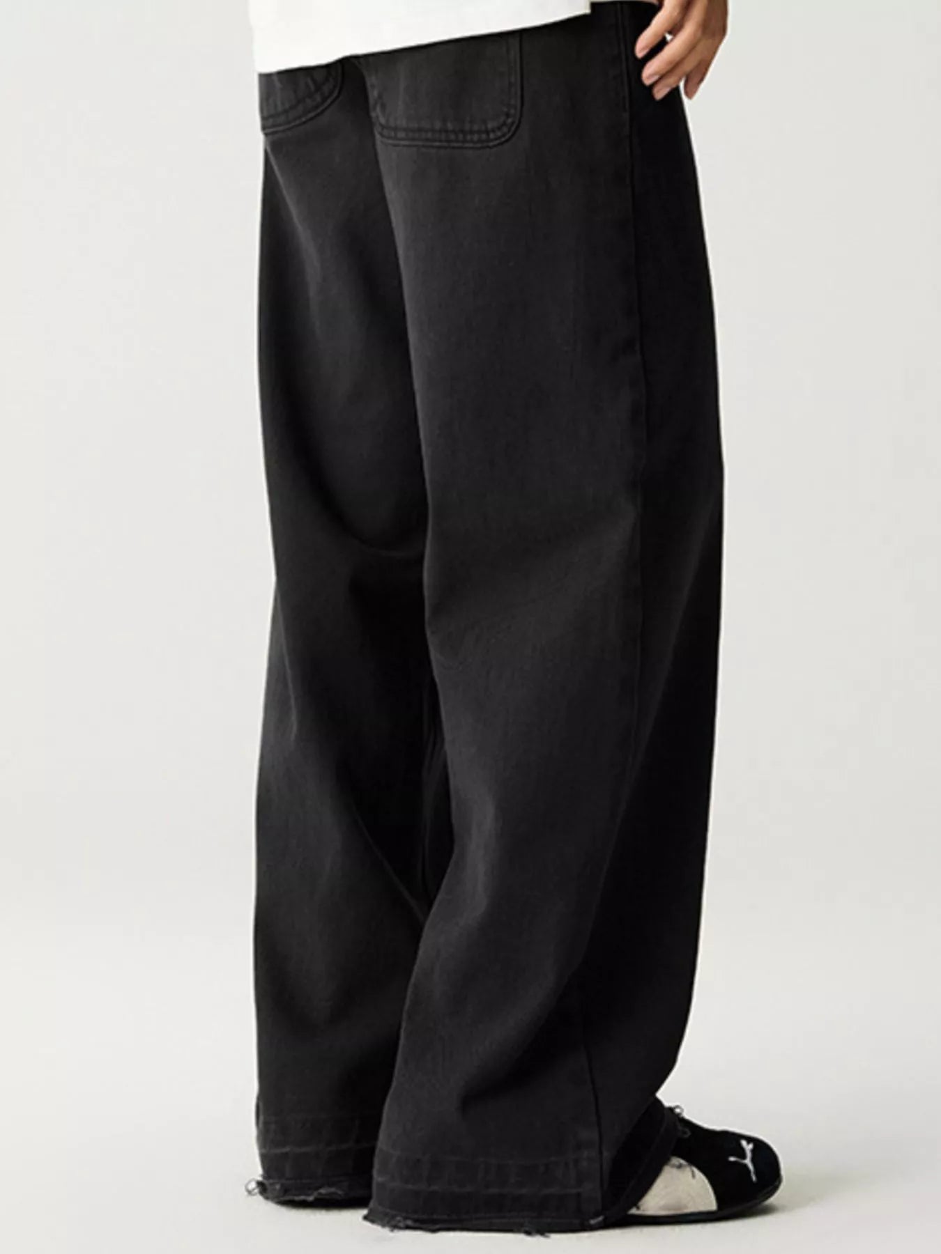 Wash Relaxed Fit Wide Leg Jeans in Berry Red in Black for Men
