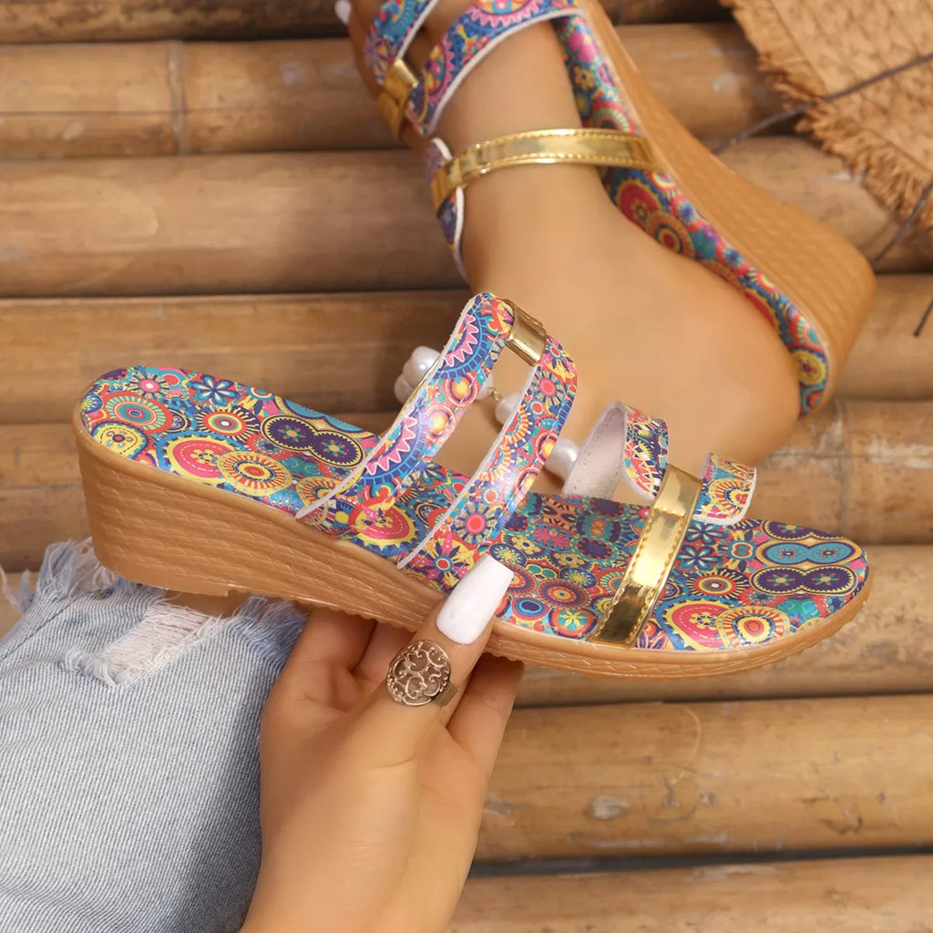 Open Toe Wedge Sandals in Red in White for Women