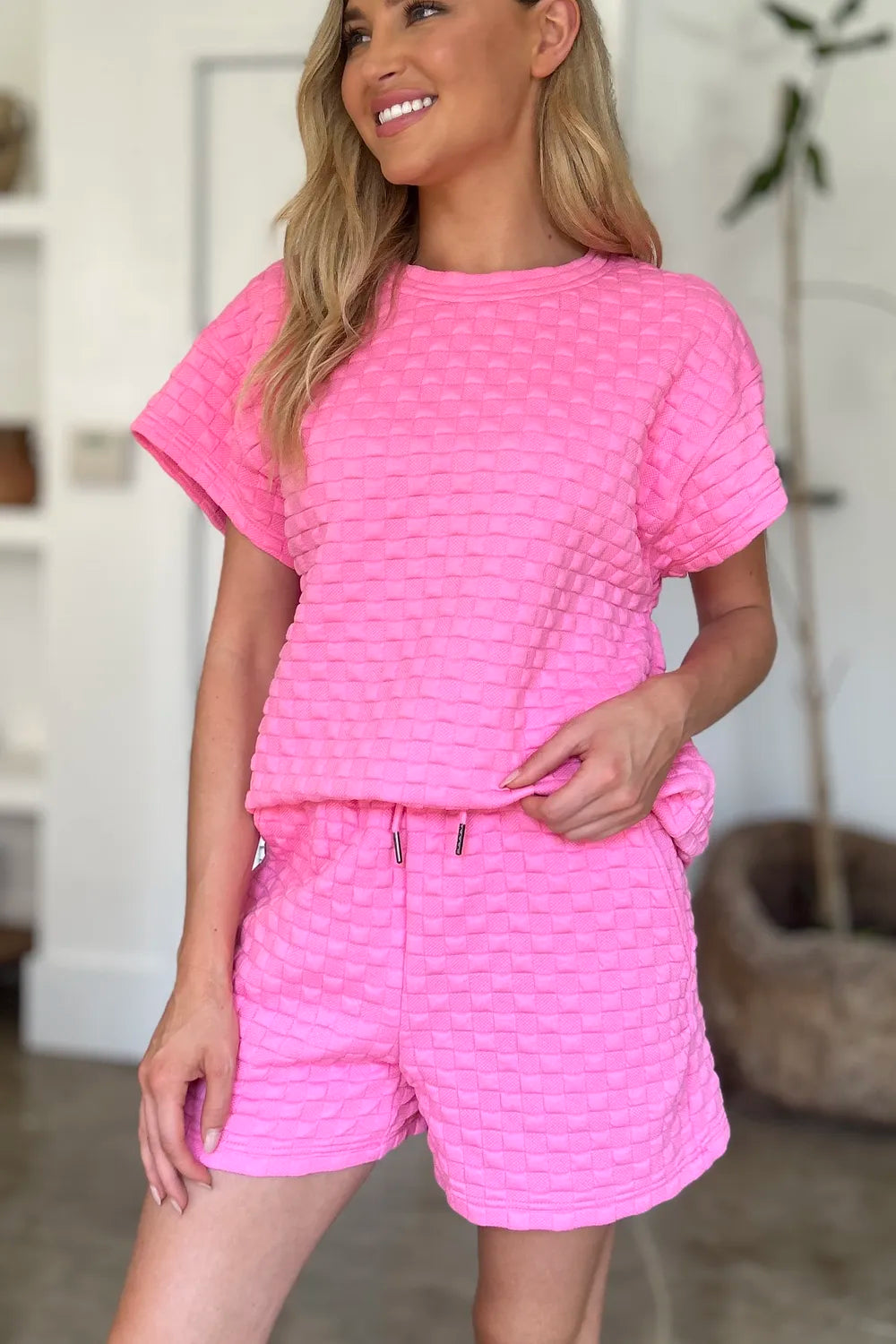 Plus Size Texture T-Shirt and Shorts Set in Pink for Women