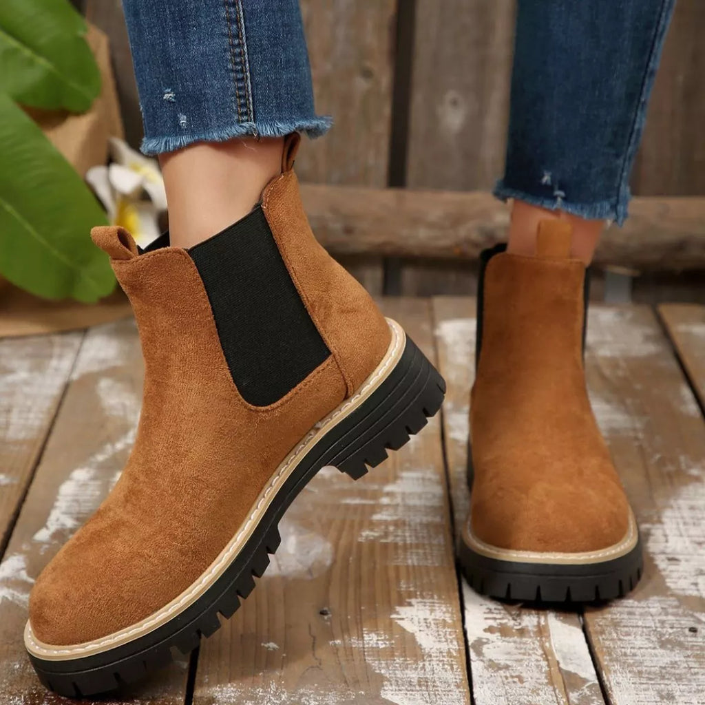 Round Toe Block Heels Boots in Classic in Brown for Women