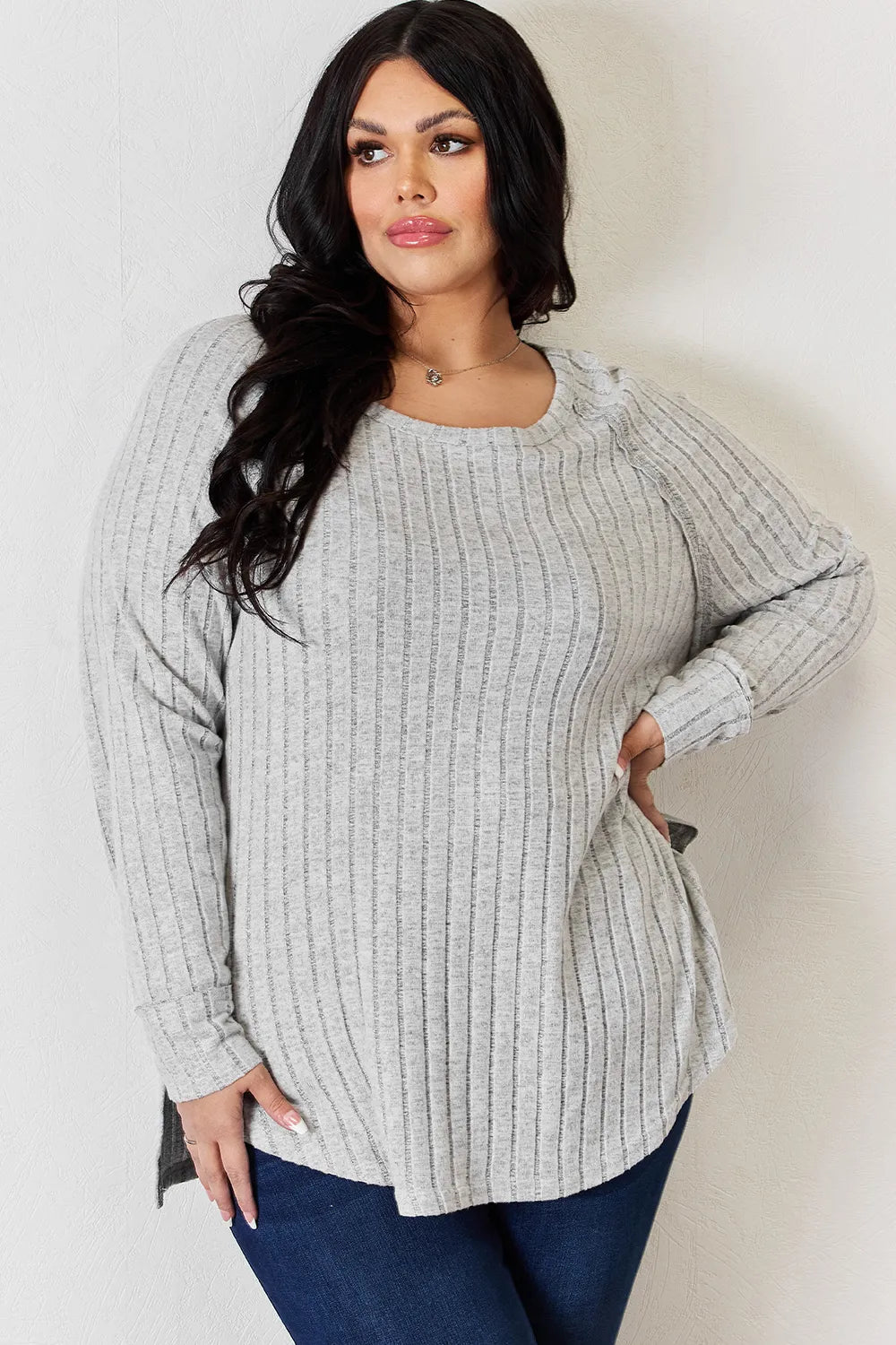 Plus Size Ribbed Round Neck Slit T-Shirt in Light Gray for Women