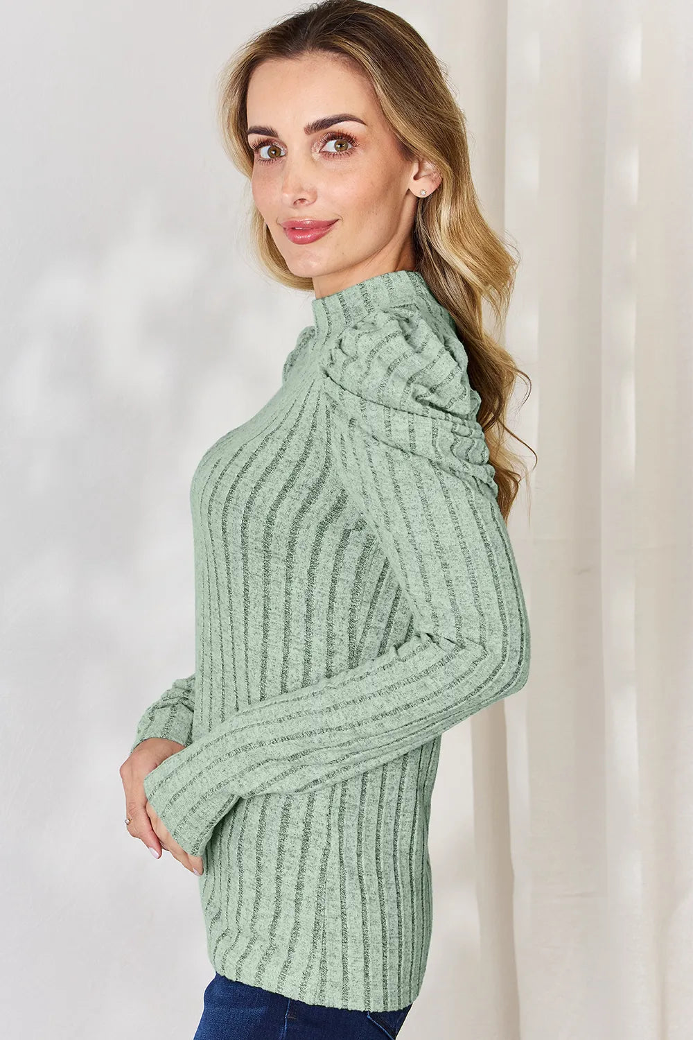 Plus Size Ribbed Mock Neck Puff Sleeve T-Shirt in Light Green for Women