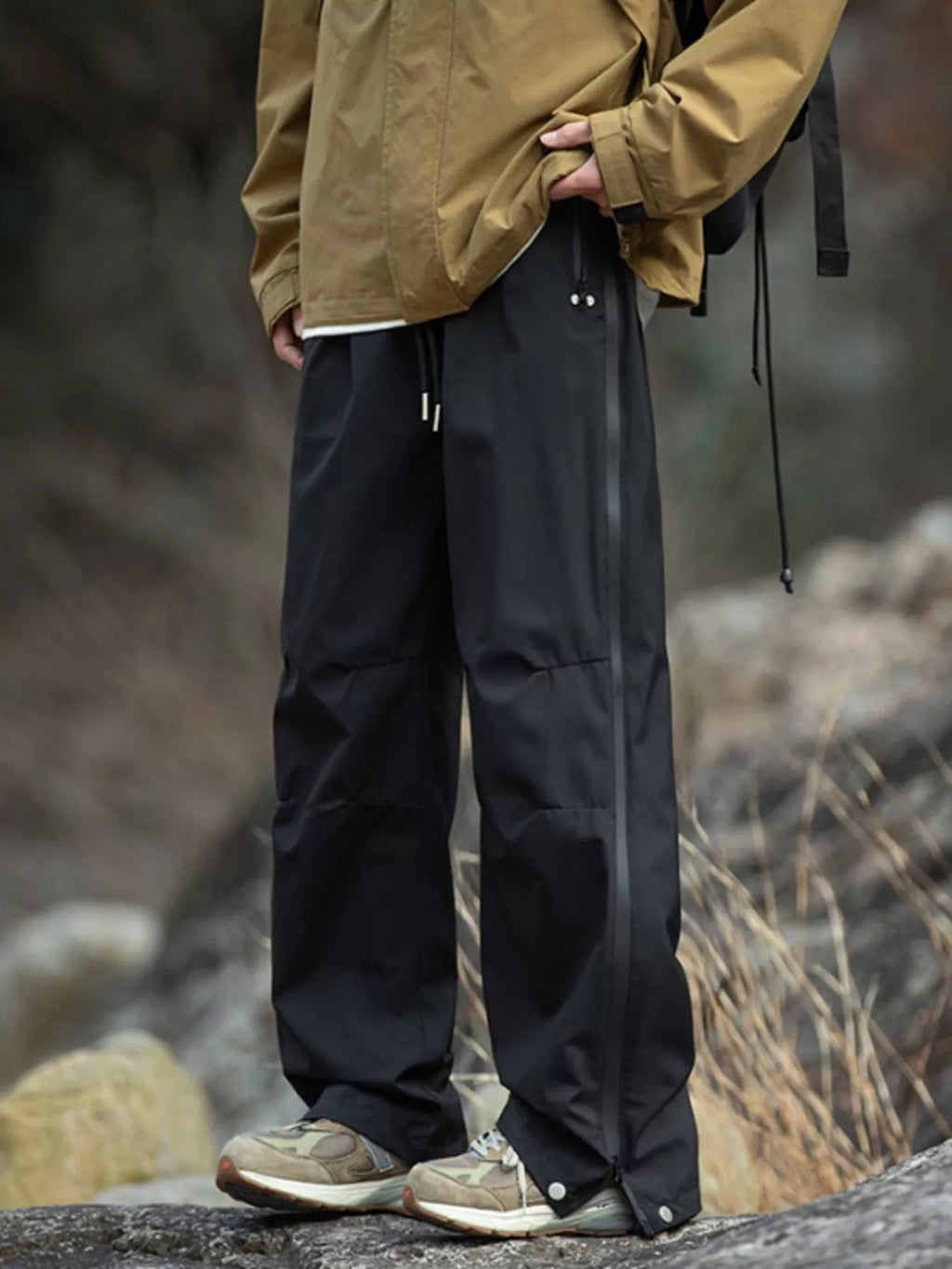 Outdoor Tactical Cargo Pants with Multiple Pockets in Light Gray for Men