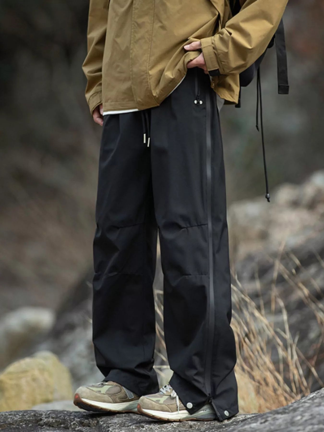 Outdoor Tactical Cargo Pants with Multiple Pockets in Light Gray for Men