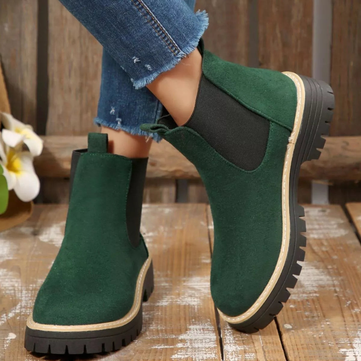 Round Toe Block Heels Boots in Classic in Gray for Women