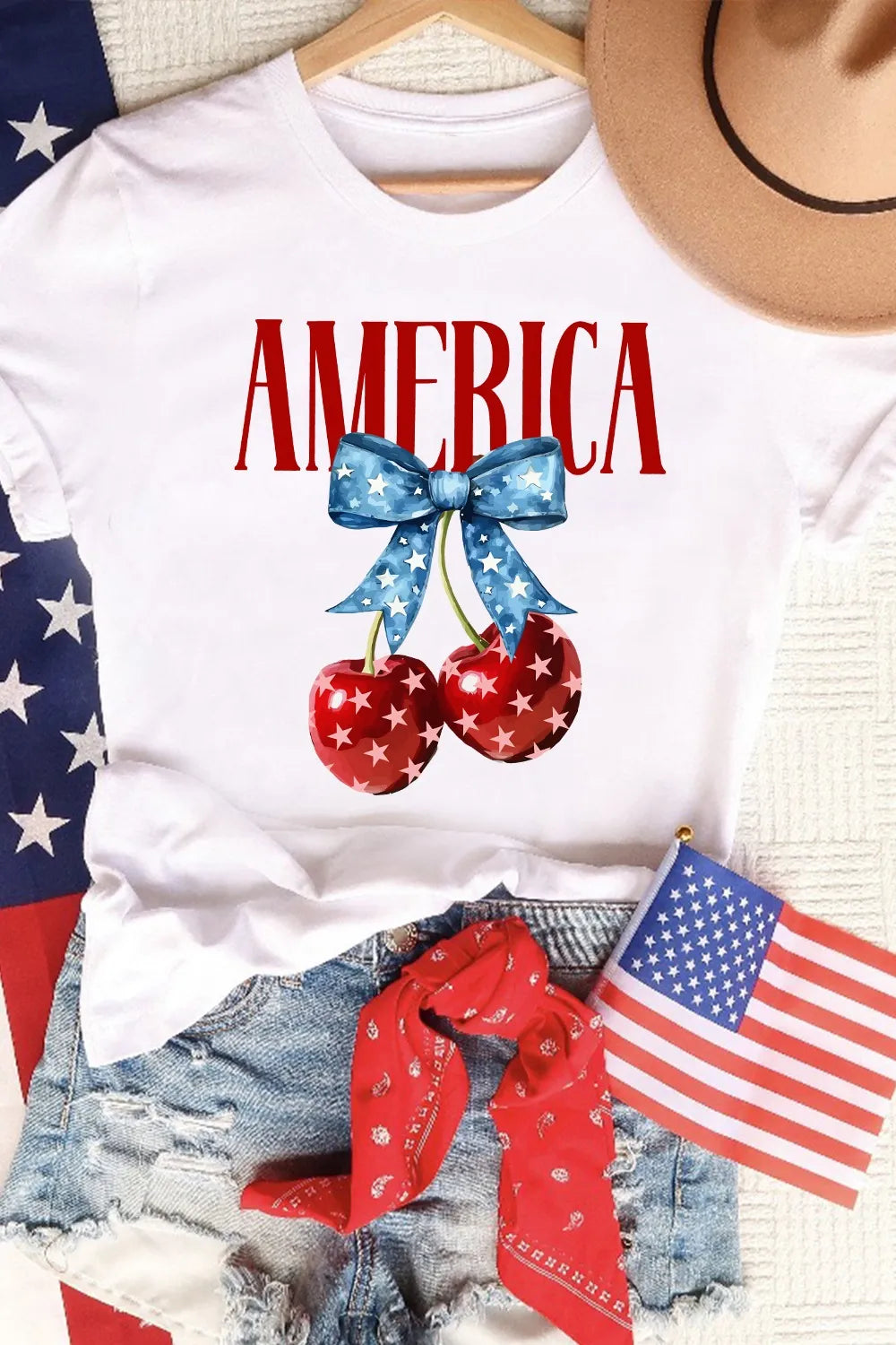 America Bow Cherry Crewneck T-Shirt in White for Women