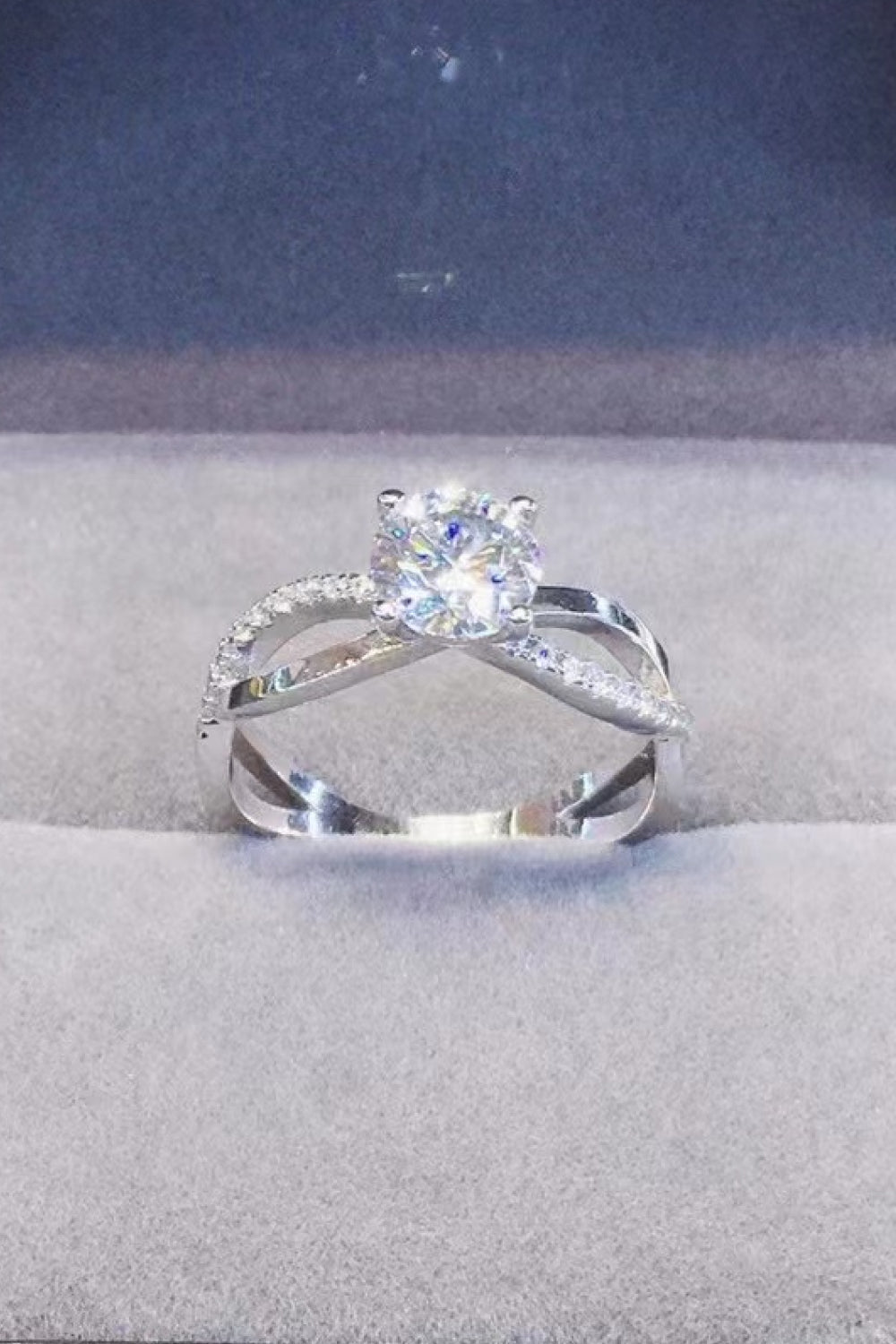 2 Carat Moissanite Crisscross 925 Sterling Silver Ring for Women