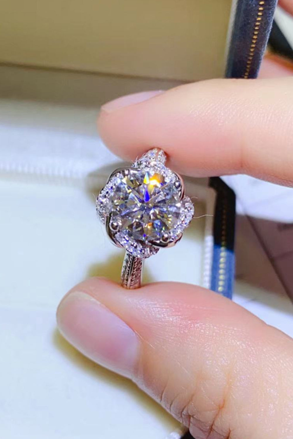 2 Carat Moissanite 925 Sterling Silver Ring in Classic for Women