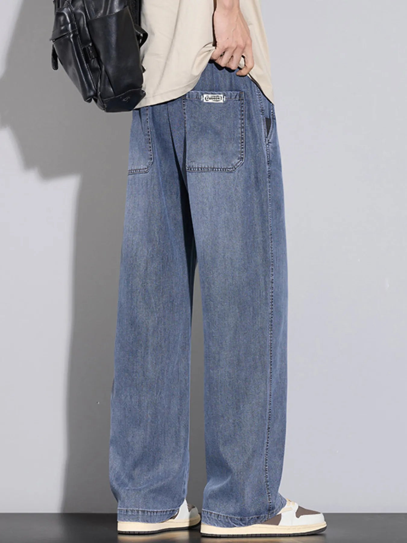 Wide Leg Relaxed Fit Jeans in Vintage Blue for Men