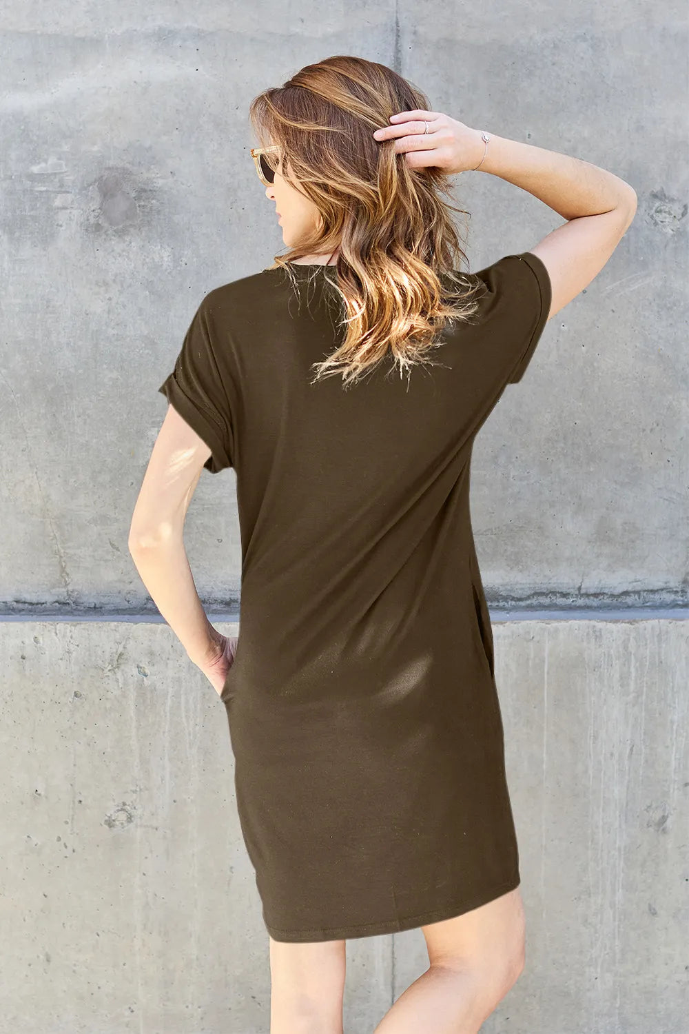 Plus Size Round Neck Short Sleeve Dress with Pockets in Mocha for Women