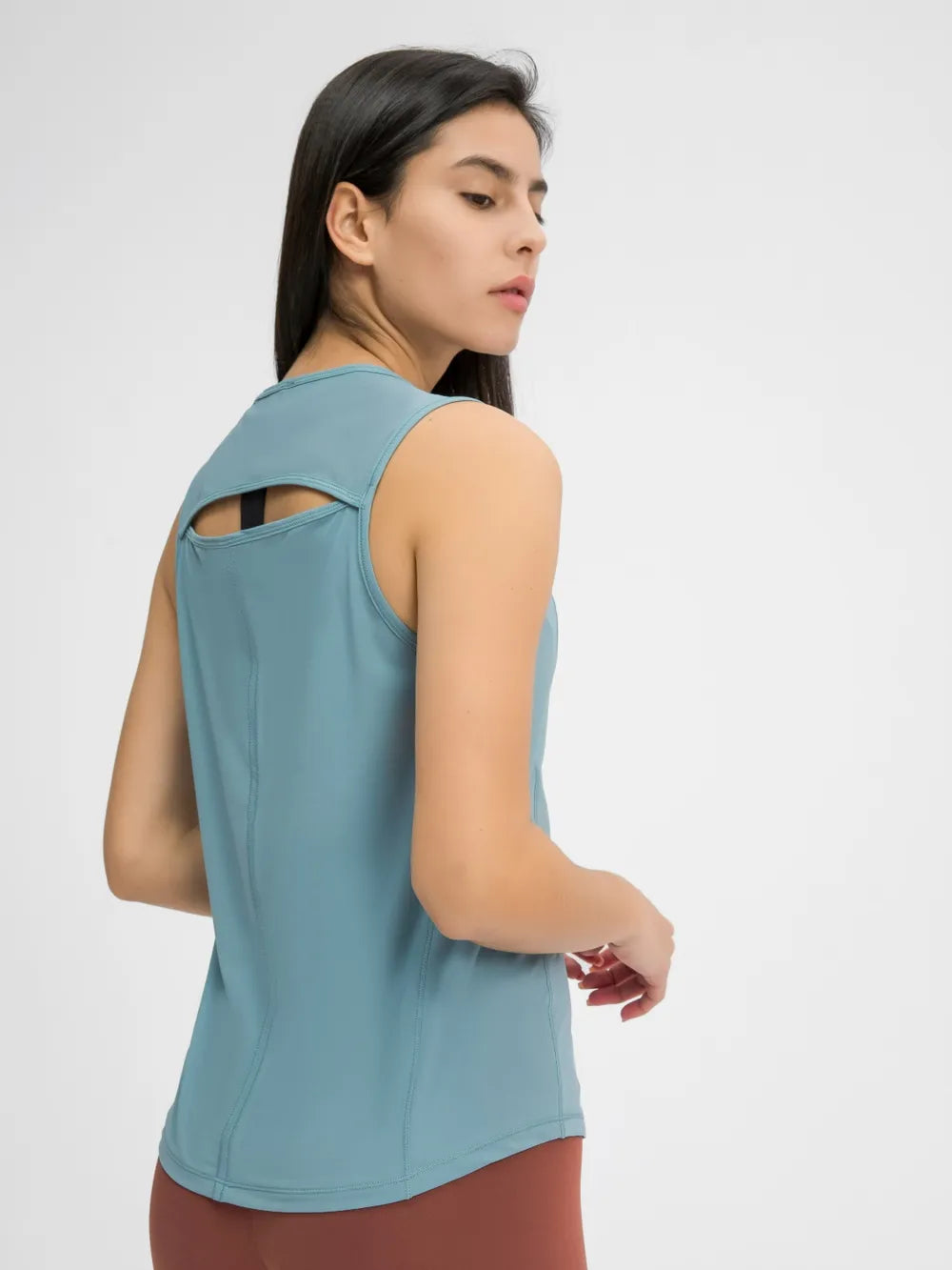 Cutout Back Round Neck Active Tank in Yellow for Women