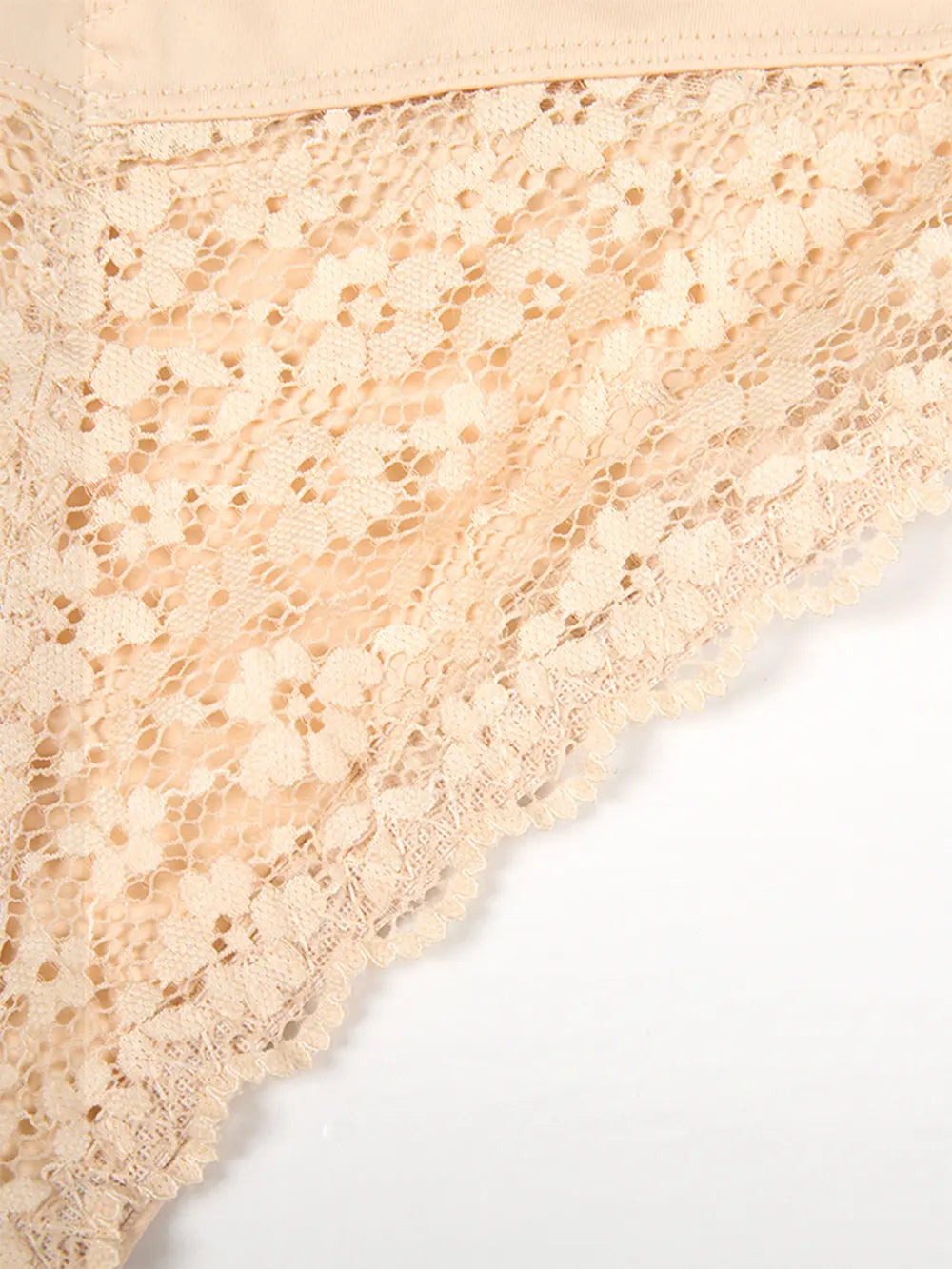 Plus Size Lace Detail Shaping Shorts in Black for Women