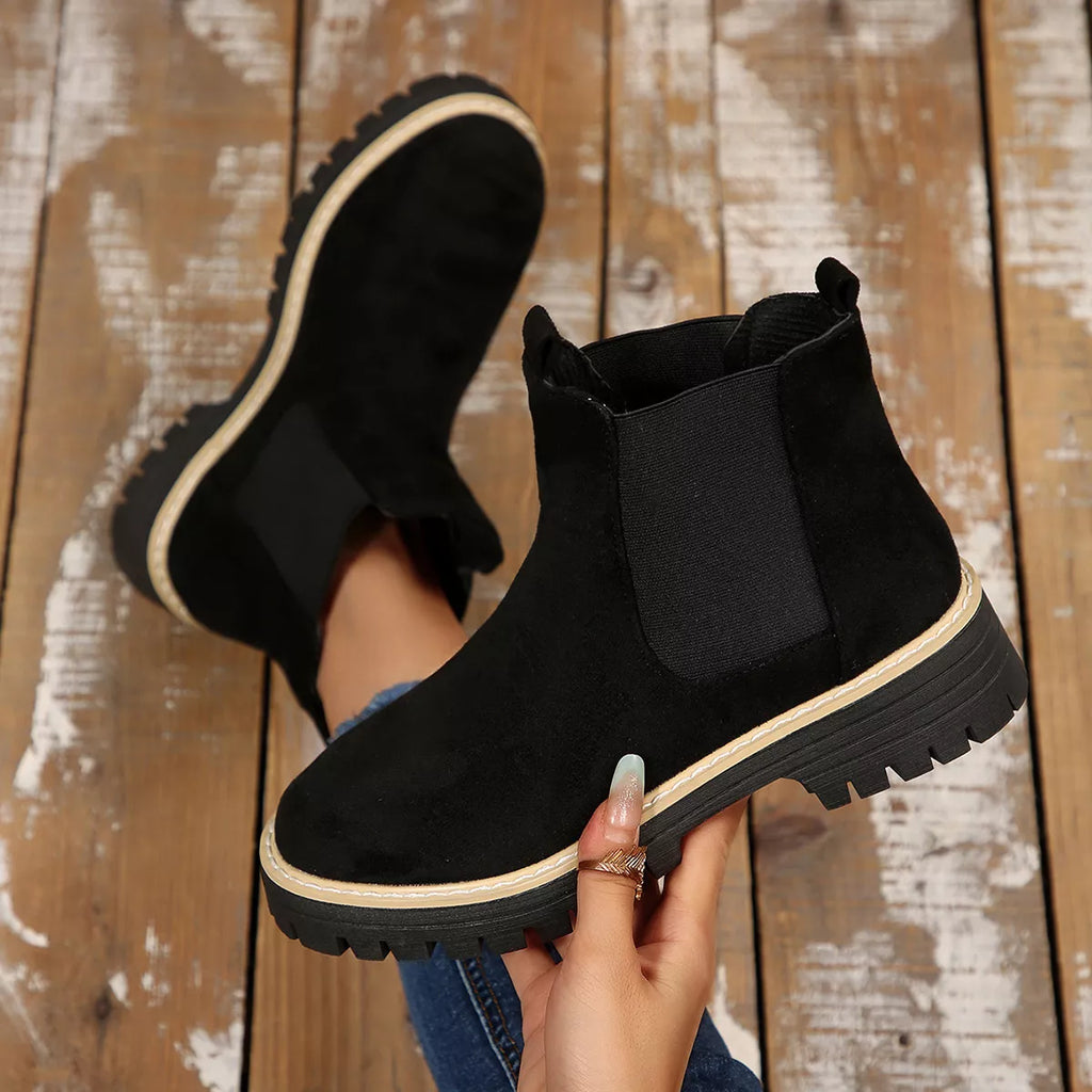 Round Toe Block Heels Boots in Brown for Women