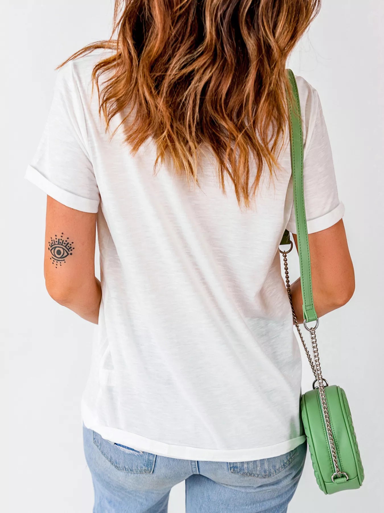 Merry Christmas Ribbon Bow Detail Holiday Graphic Tee in White for Women