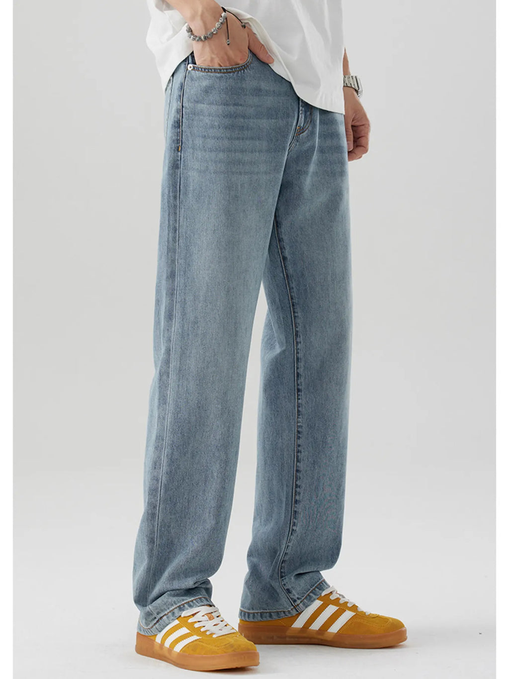 Wash Relaxed Fit Jeans in Light Blue for Men