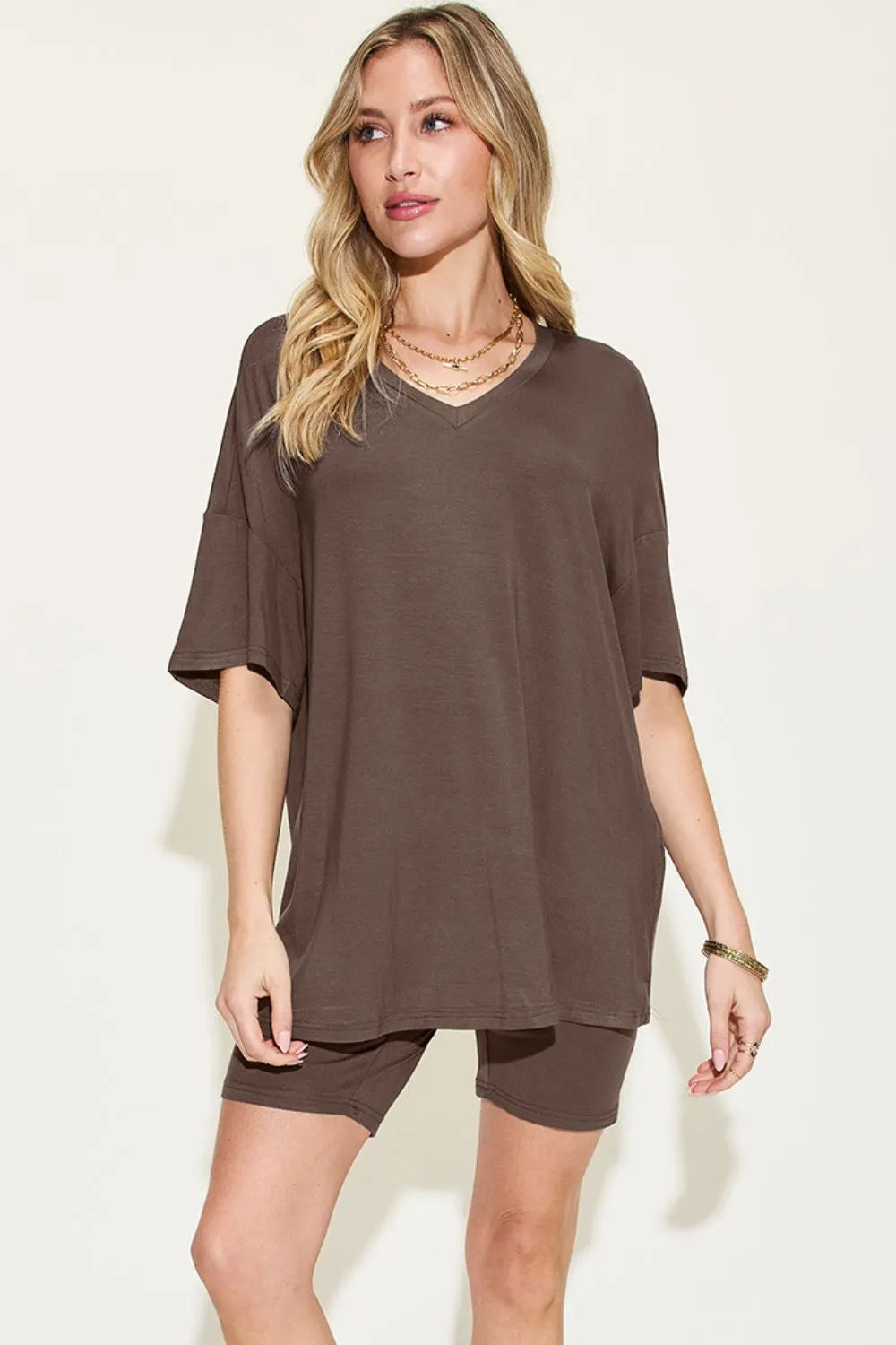 Plus Size V-Neck Drop Shoulder T-Shirt and Shorts Set in White for Women