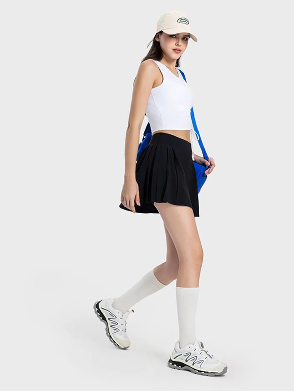 Pleated Detail Mid-Rise Waist Active Skirt in Black for Women