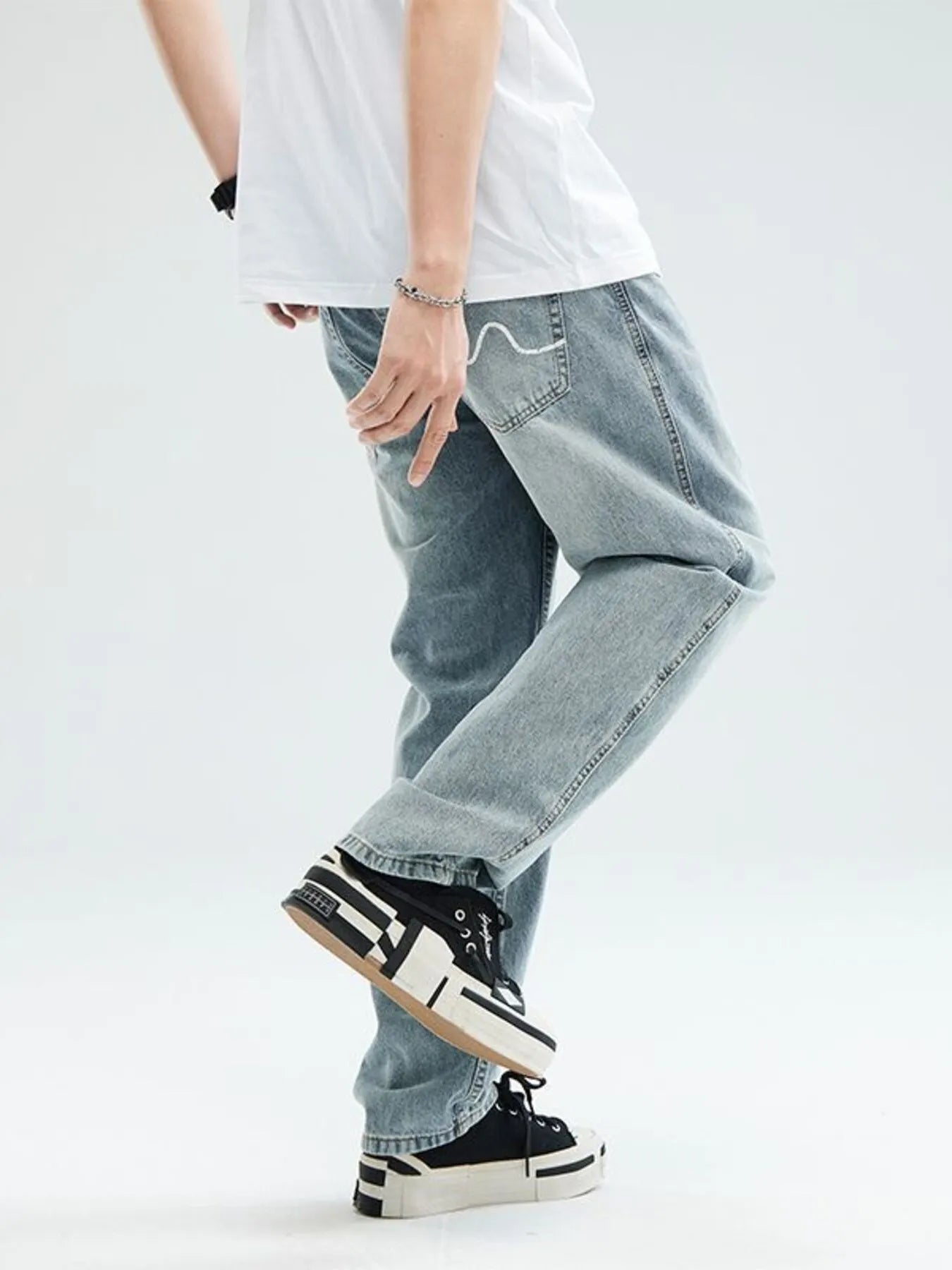 Relaxed Fit Jeans in Light Blue for Men