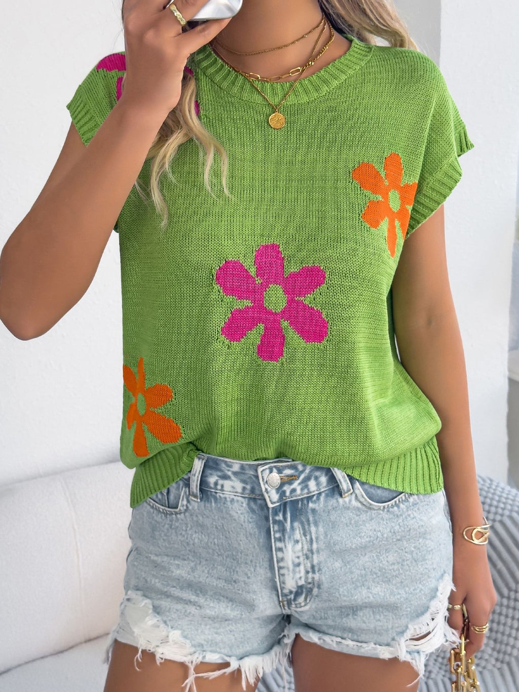 Flower Round Neck Sweater in Green for Women