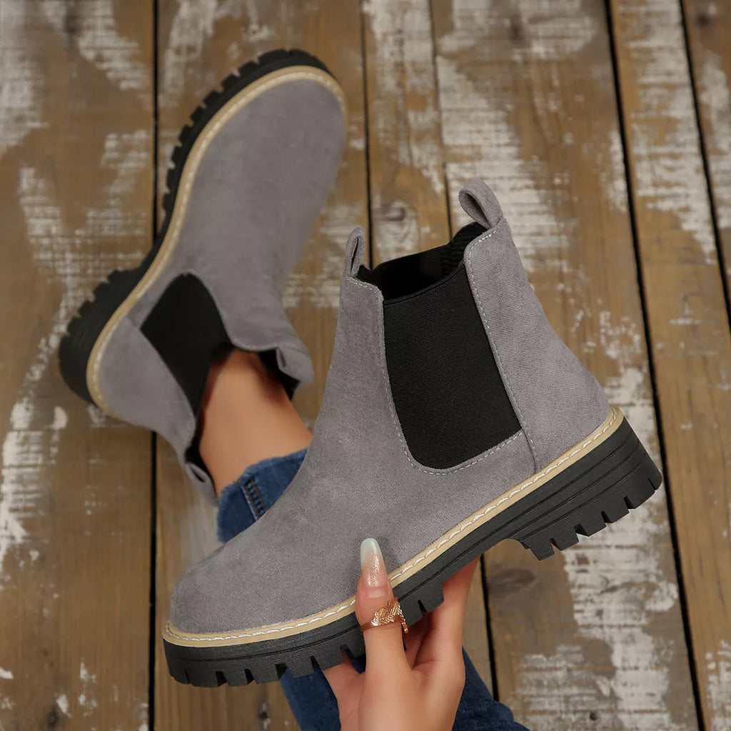 Round Toe Block Heels Boots in Brown for Women