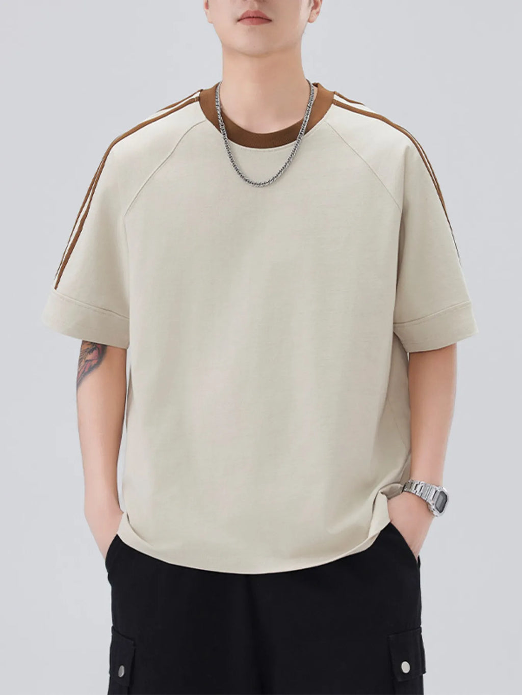 Plus Size Striped Trim Casual T-Shirt in Apricot for Men