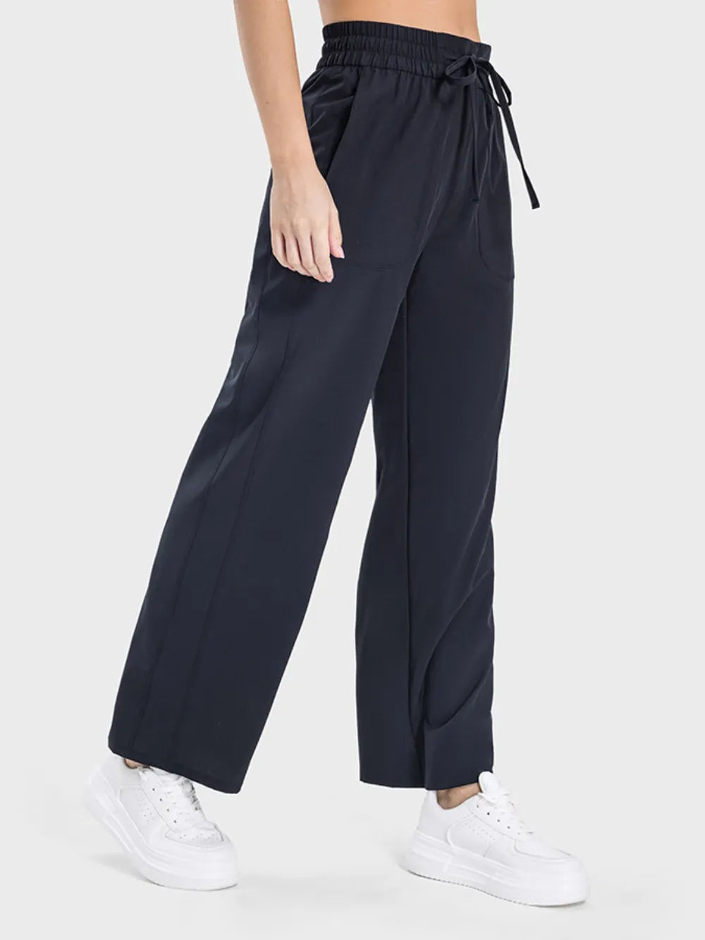 Drawstring Pocketed Active Pants in Black for Women