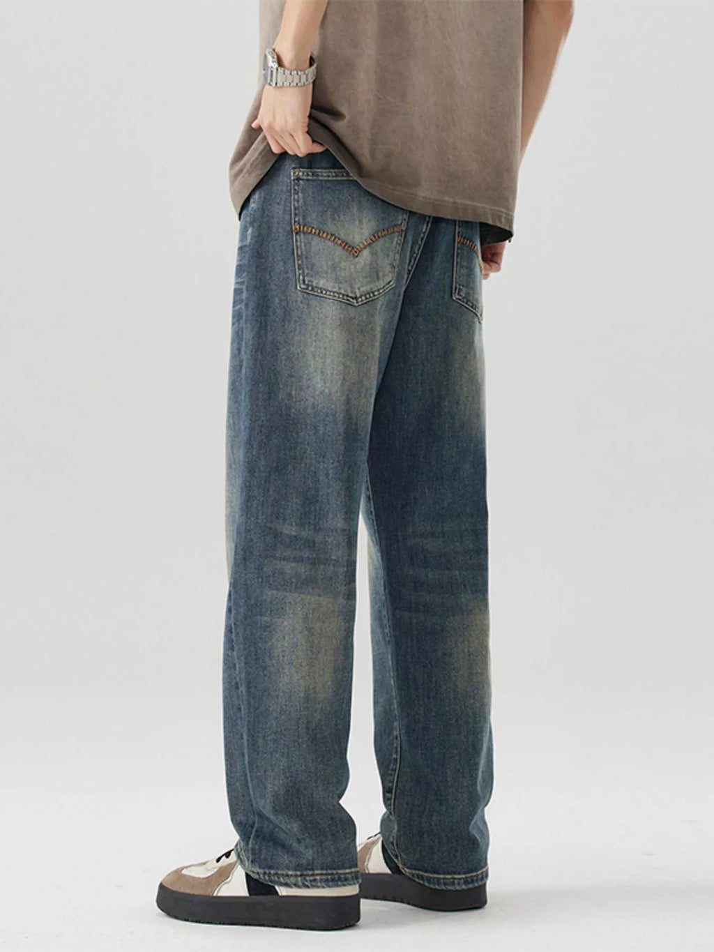 Wide Leg Jeans in Medium for Men