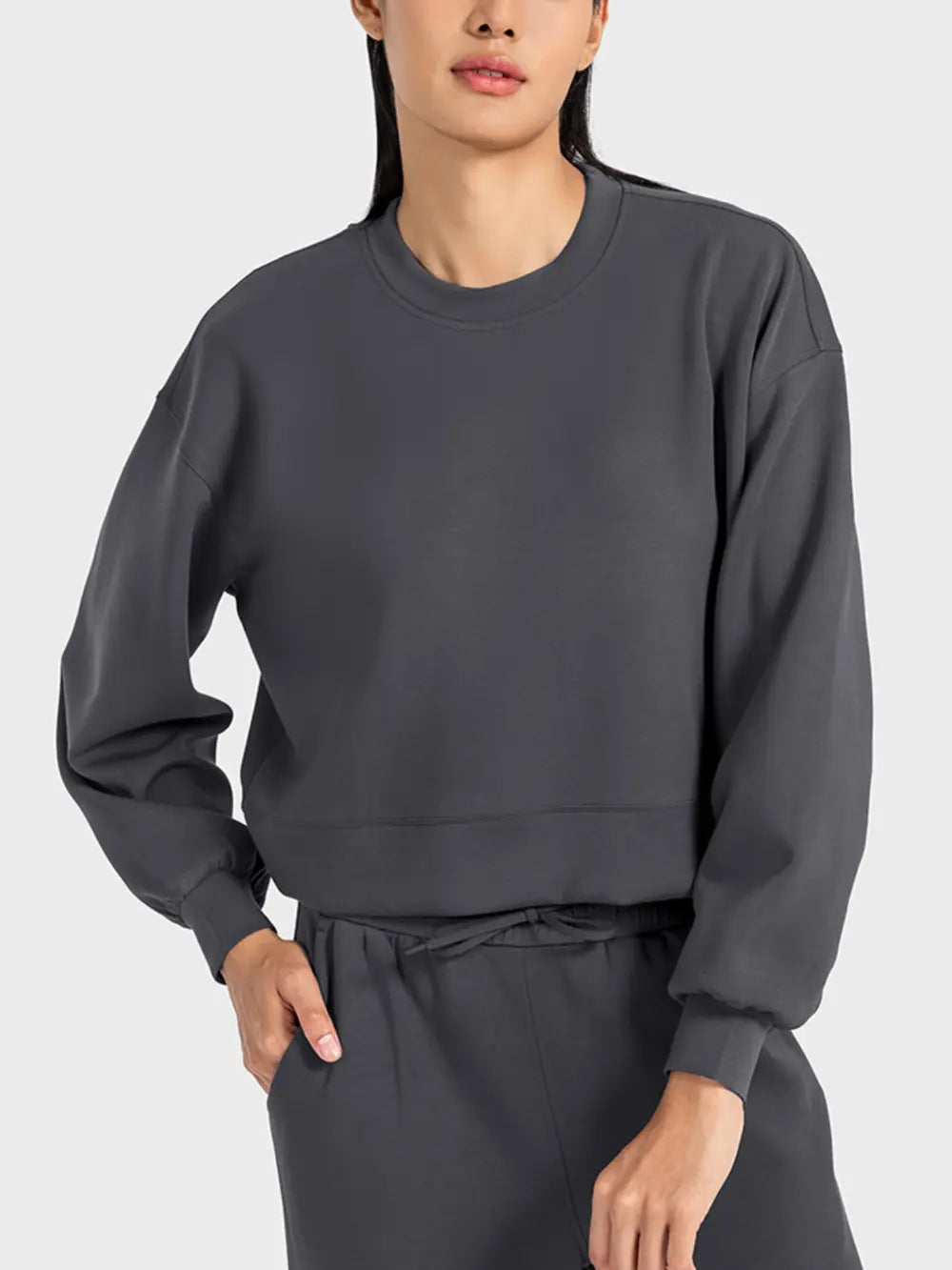 Round Neck Drop Shoulder Sports Top in Black for Women