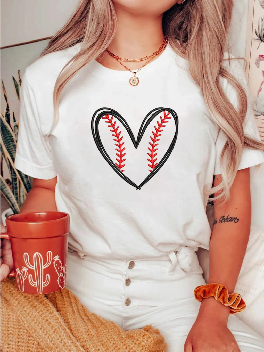 Heart Graphic Short Sleeve T-Shirt in White for Women