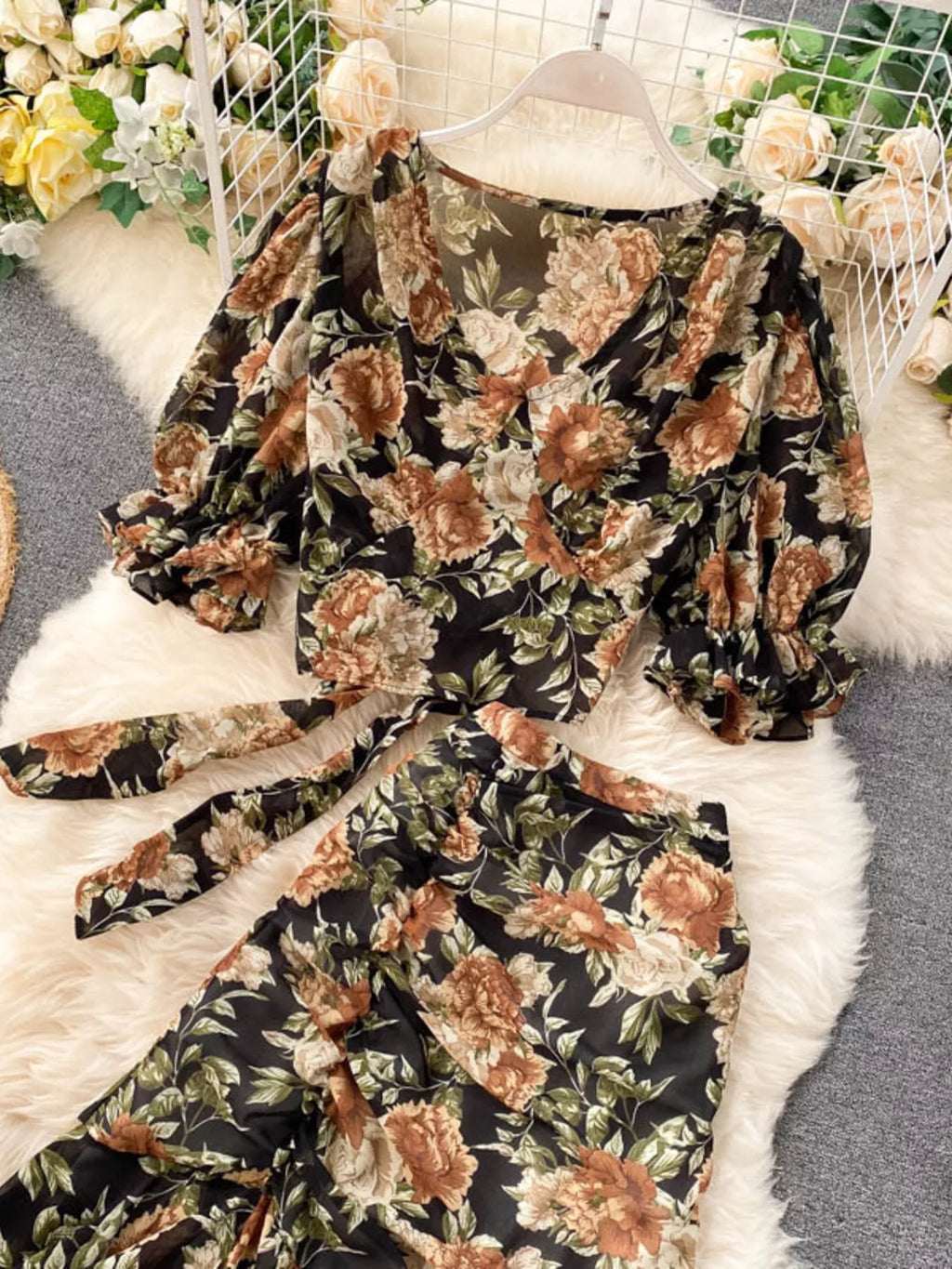 Floral Print Crop Top and Skirt Set in Dark Blue for Women