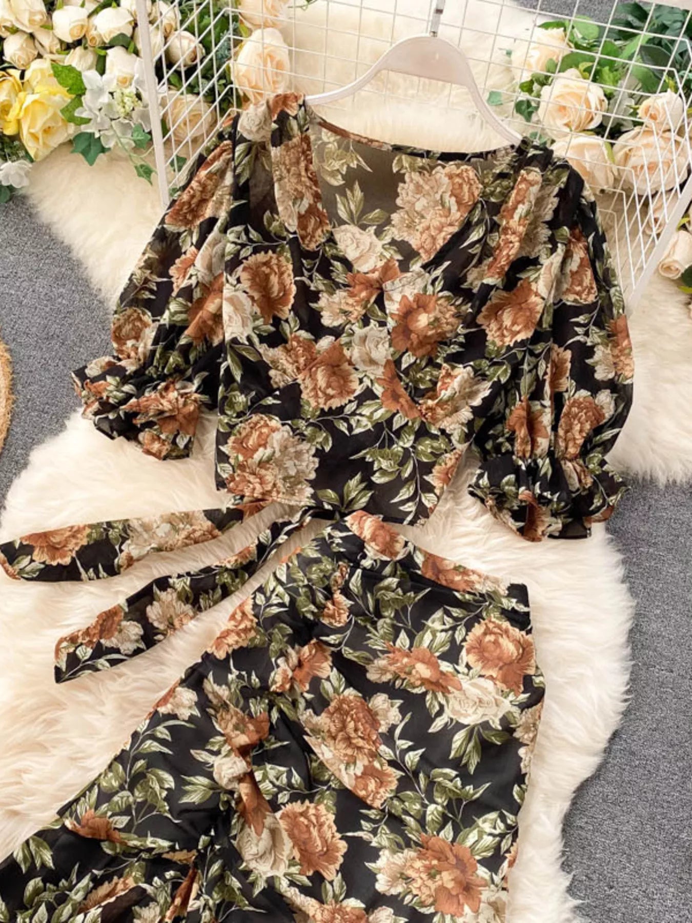 Floral Print Crop Top and Skirt Set in Dark Blue for Women