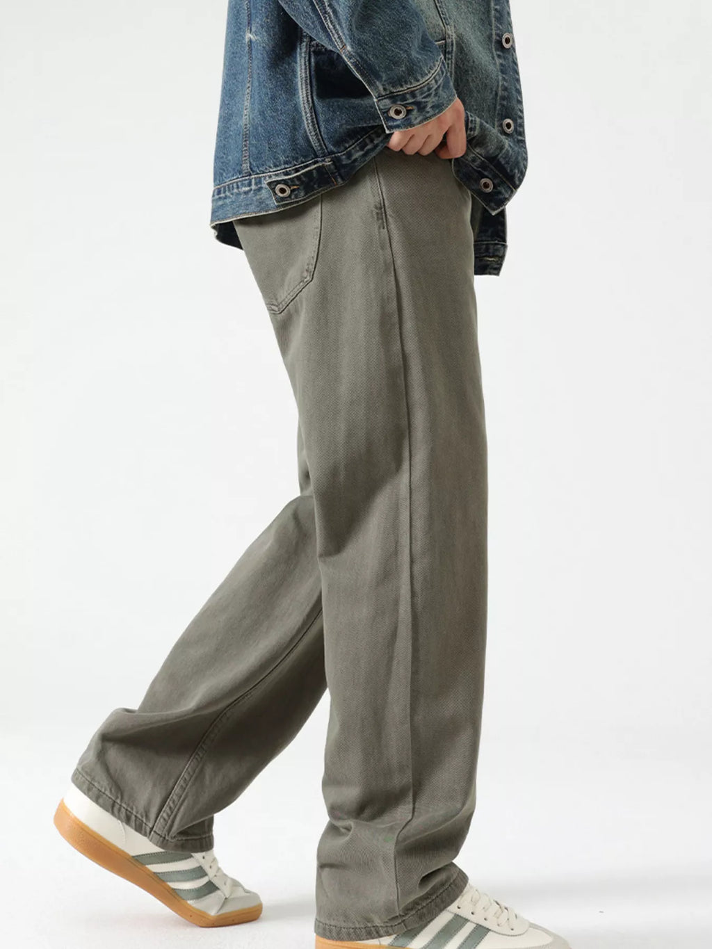 Vintage Wash Wide Leg Jeans in Khaki in Black for Men