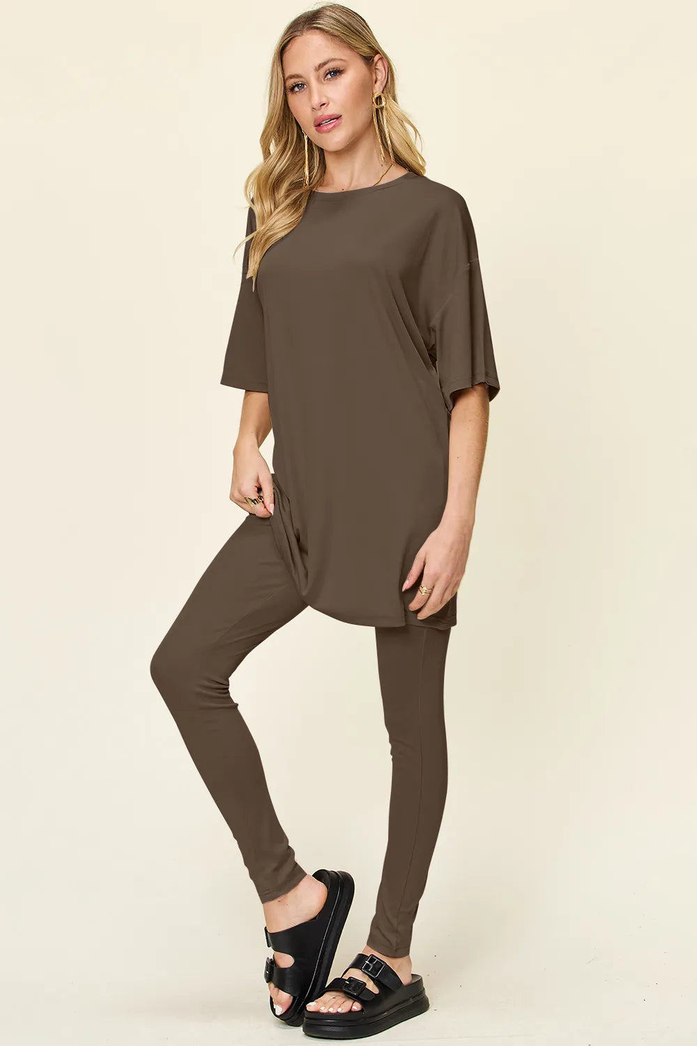 Plus Size Round Neck Dropped Shoulder T-Shirt and Leggings Set in Black for Women