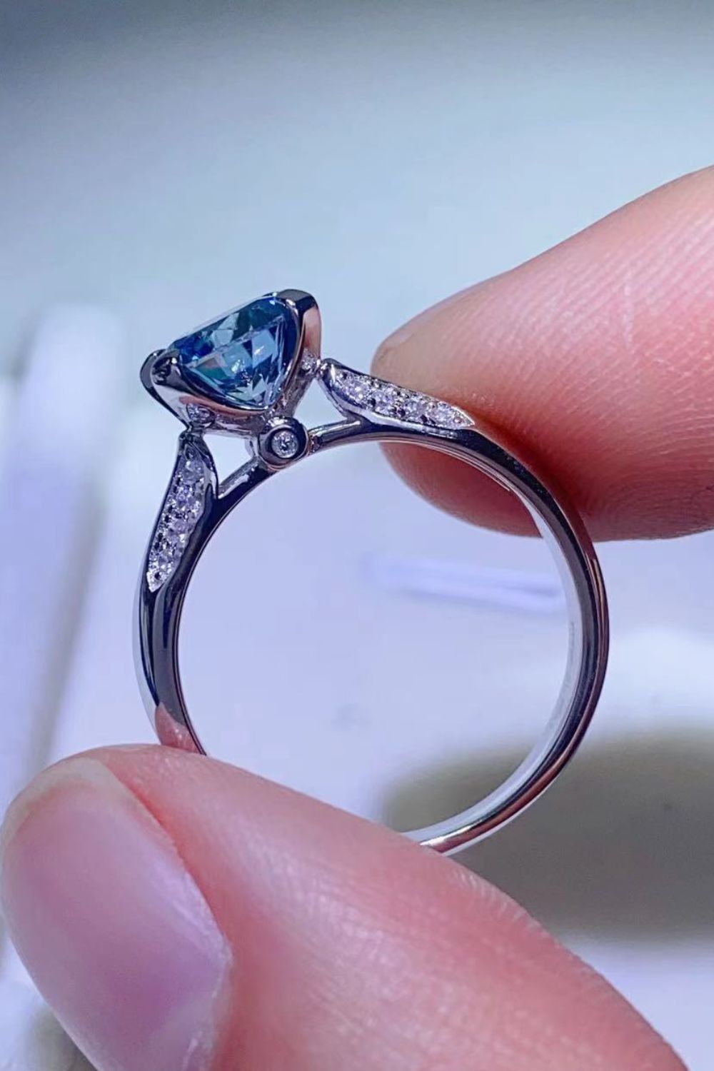 1 Carat Moissanite 4-Prong Ring in Sky Blue for Women