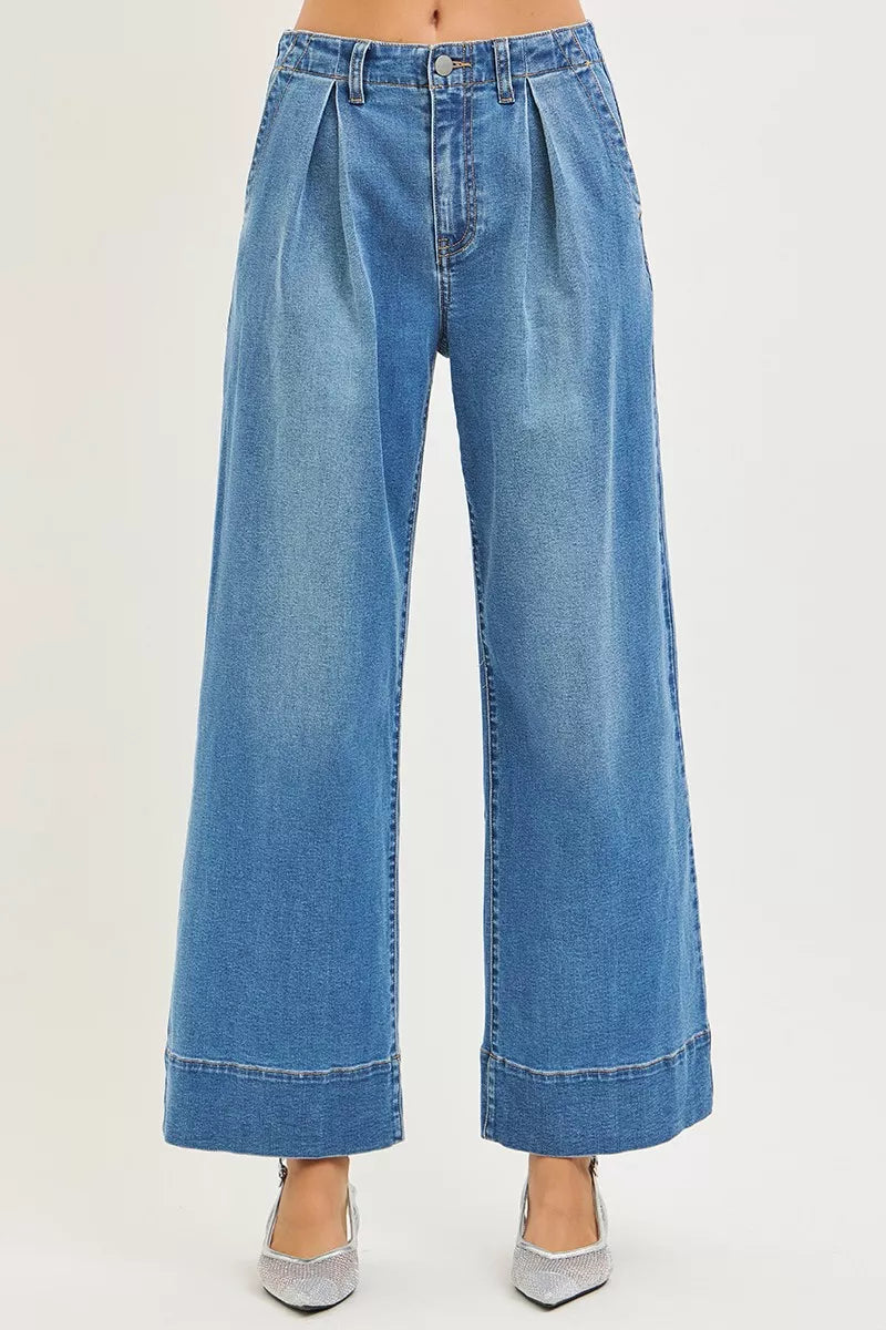 Slouchy Wide Leg Jeans with Pleats in Medium for Women