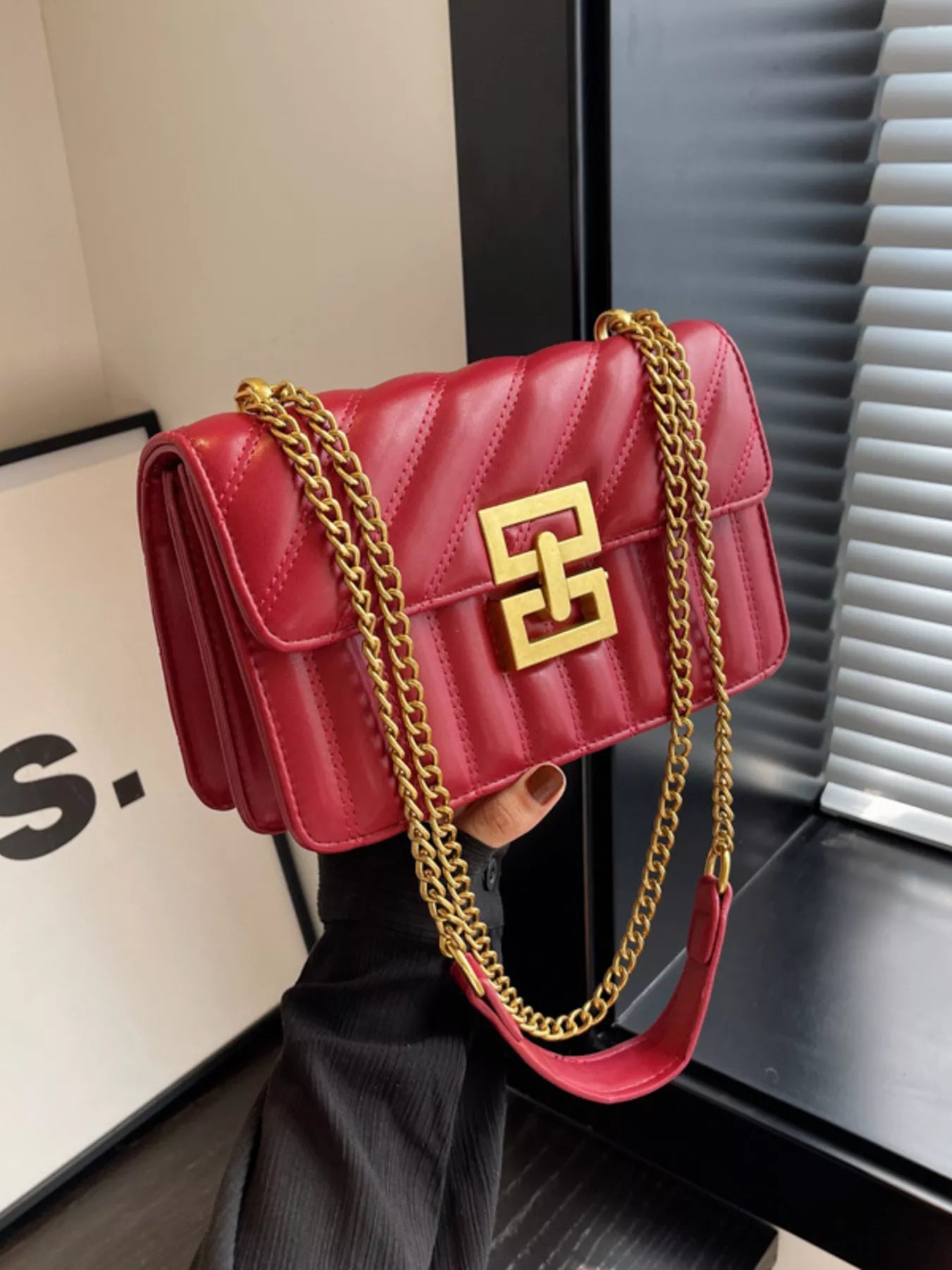 Quilted Flap Chain Crossbody Bag for Women