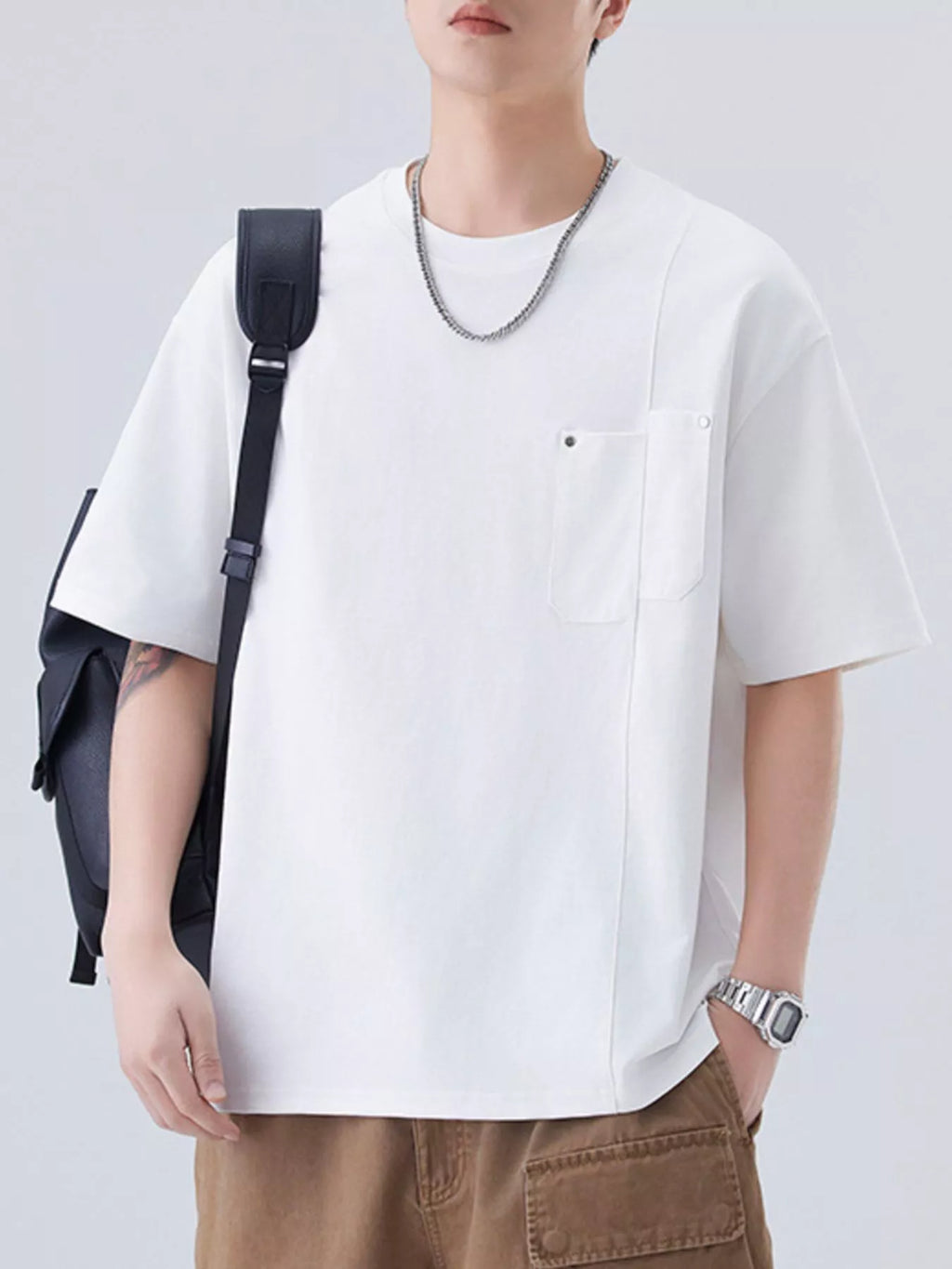 Plus Size Round Neck Short Sleeve T-Shirt in White in Black for Men