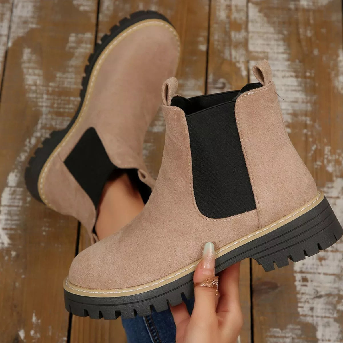 Round Toe Block Heels Boots in Classic in Green for Women