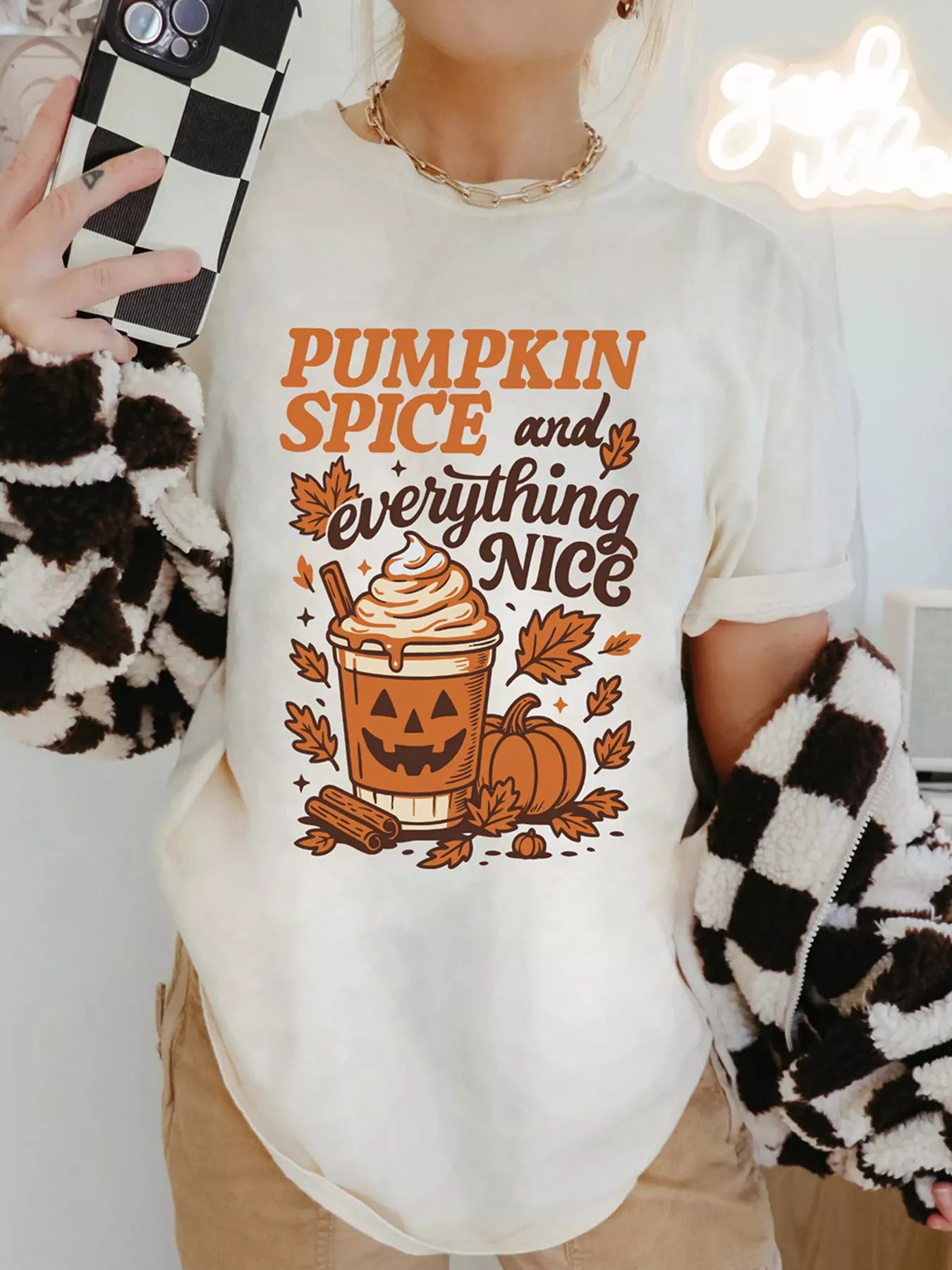 Fall Vibe Thanksgiving Graphic T-Shirt in White for Women