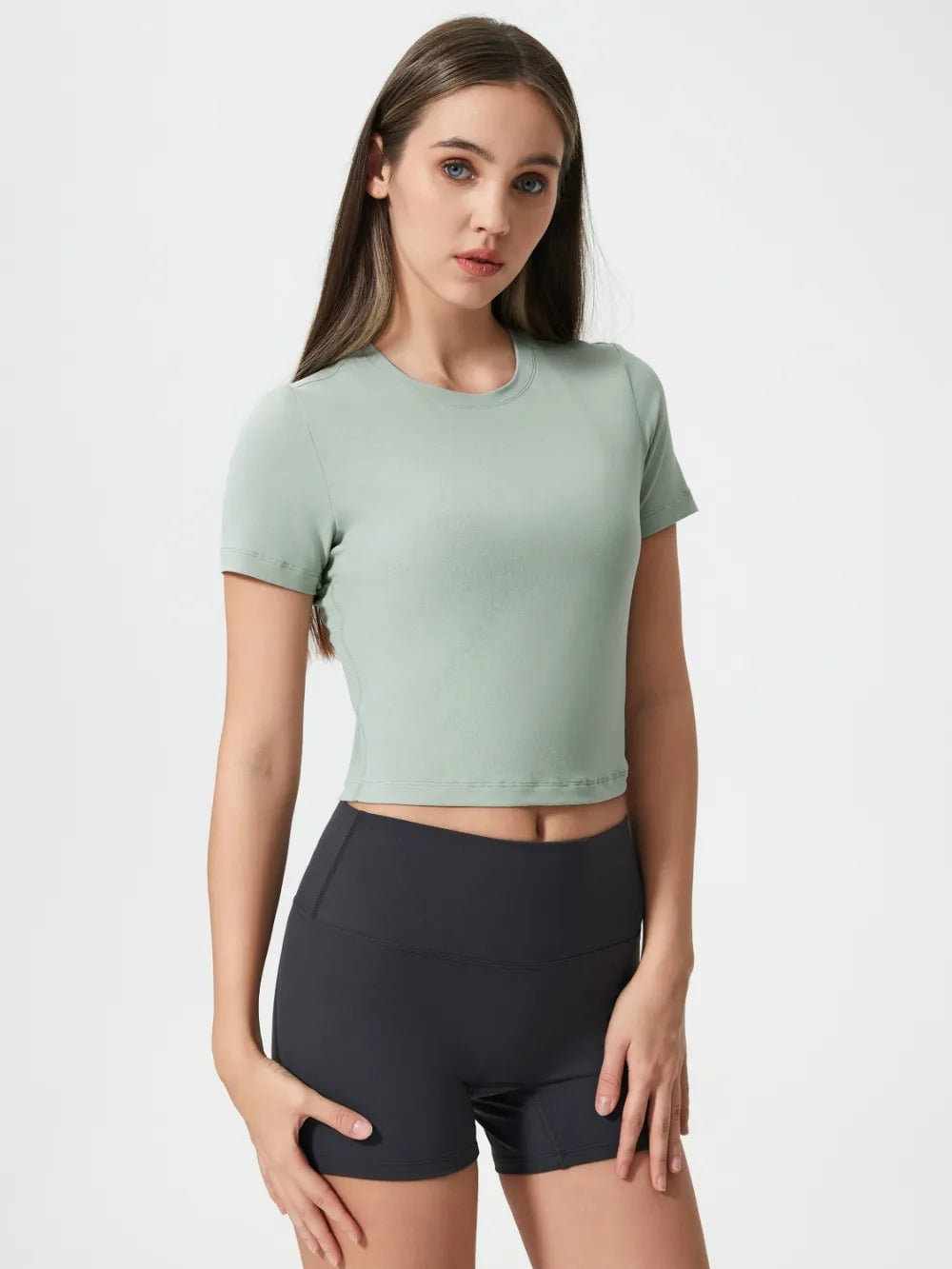 Round Neck Short Sleeve Active T-Shirt in Fuchsia Pink for Women