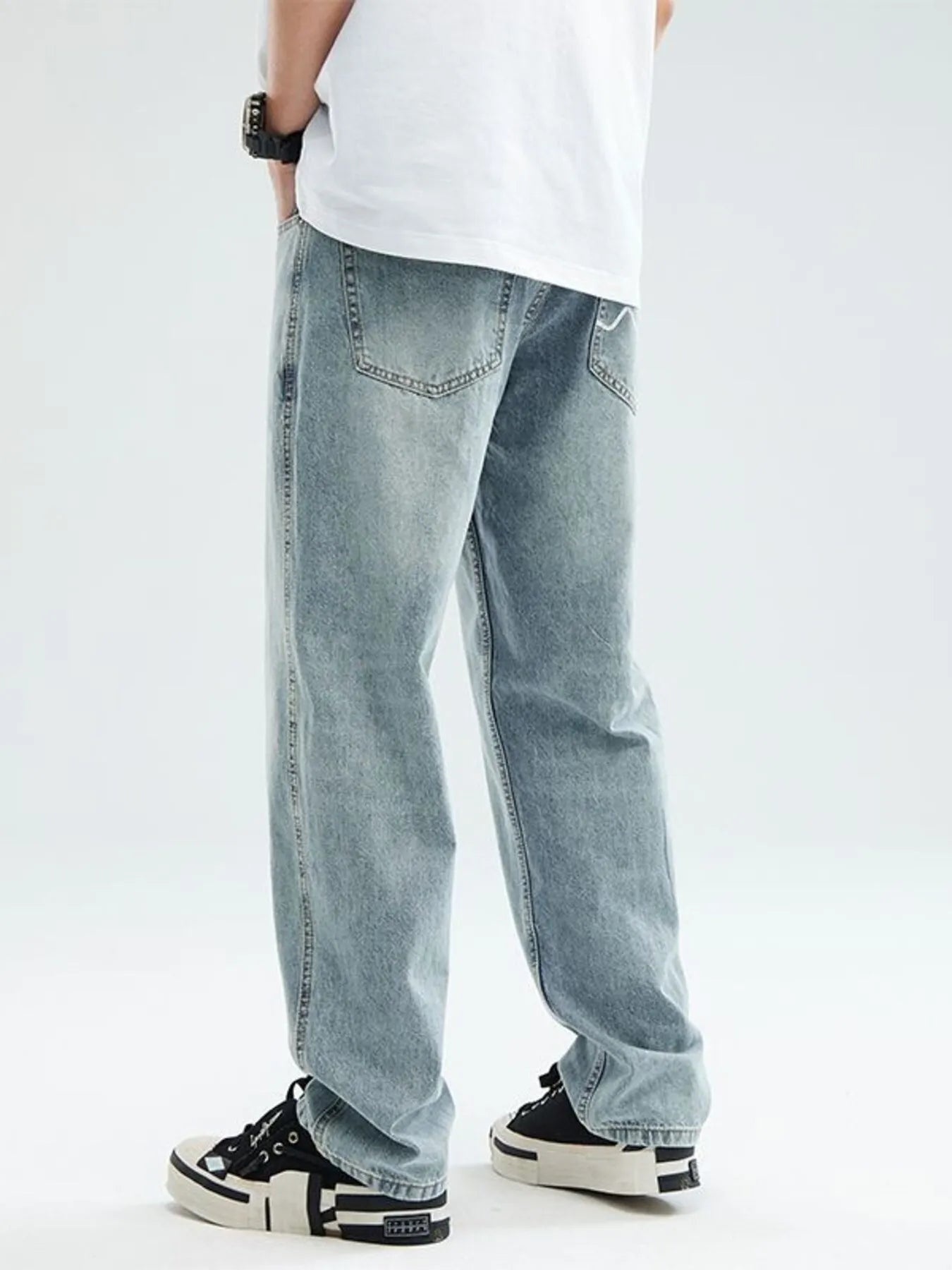 Relaxed Fit Jeans in Light Blue for Men
