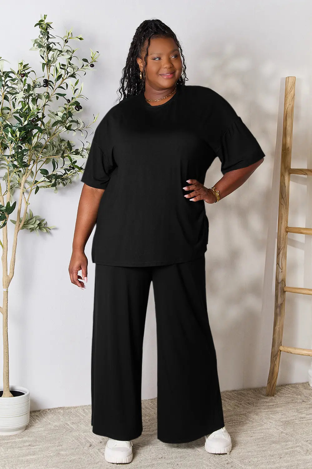 Plus Size Round Neck Slit Top and Pants Set in Black for Women