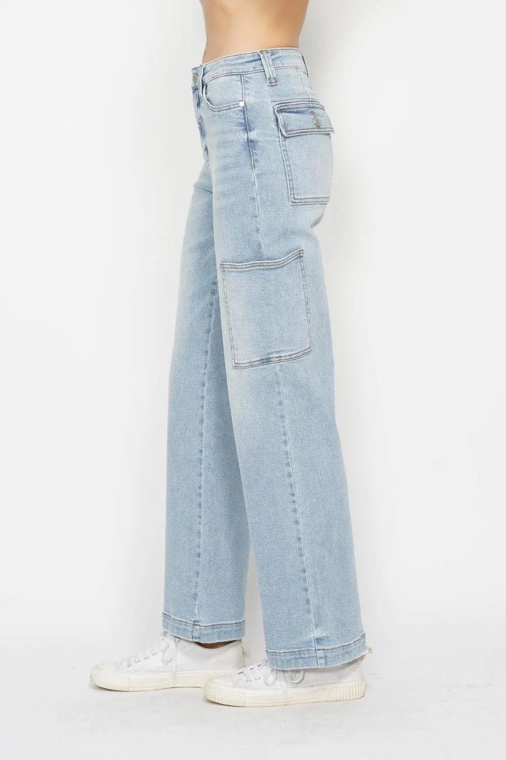 Plus Size High Waist Straight Cargo Jeans in Light for Women