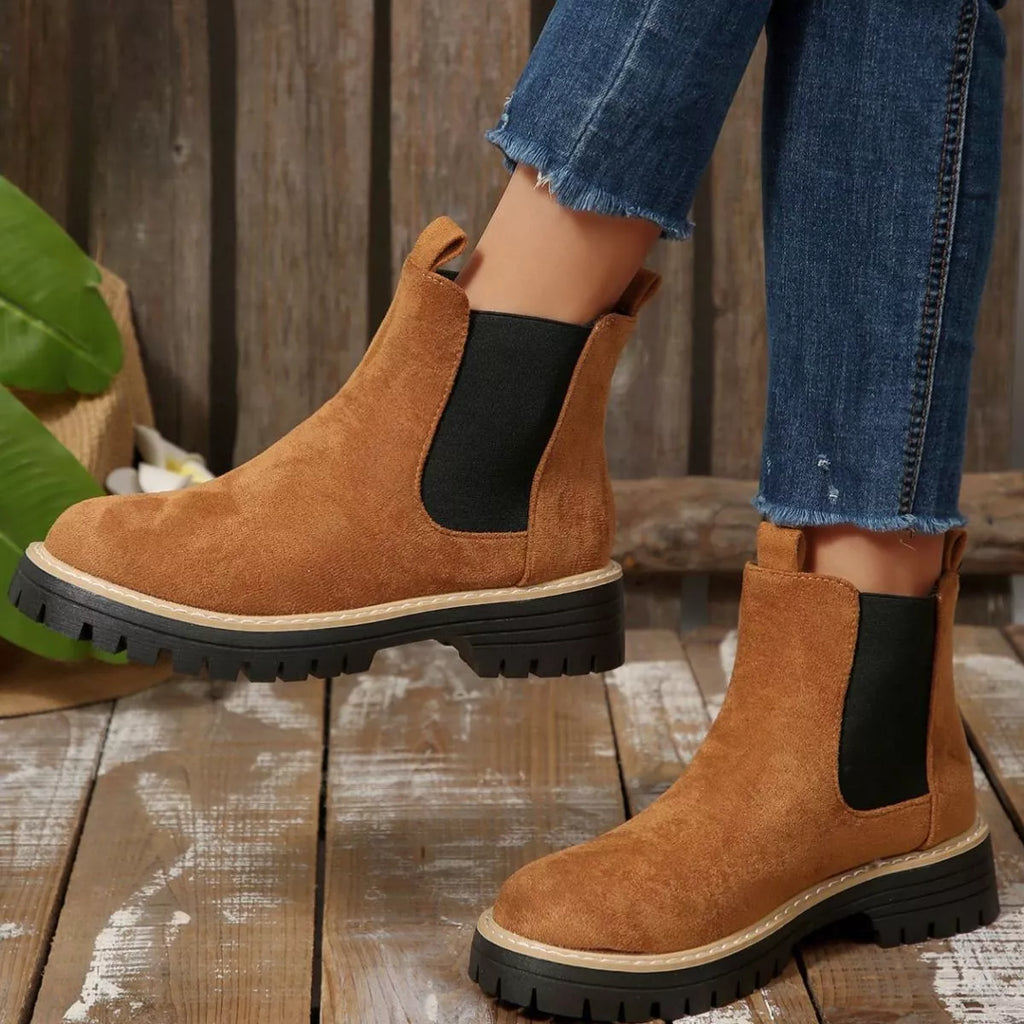 Round Toe Block Heels Boots in Classic in Brown for Women